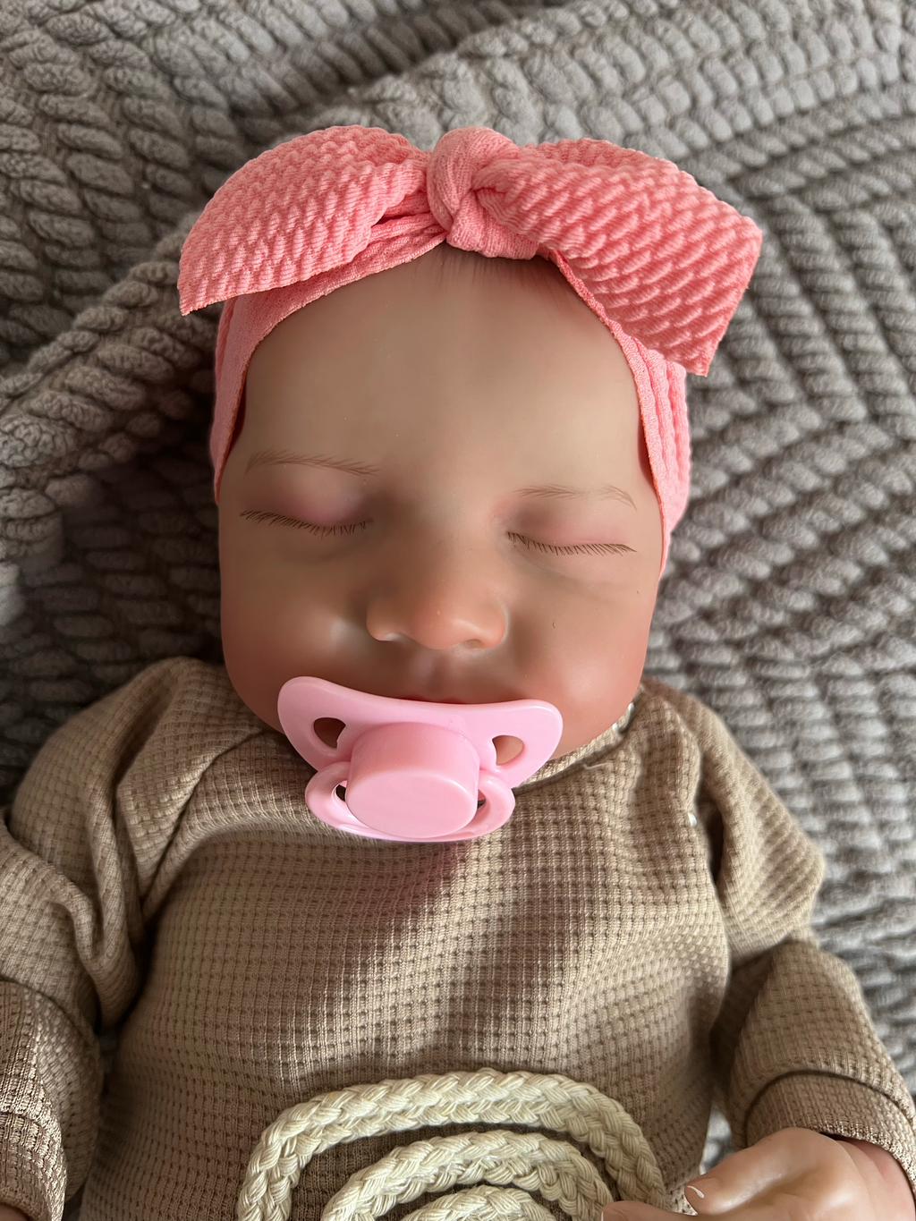 Realistic Reborn Baby Doll – 47cm Soft Cloth Body with Vinyl Limbs & Accessories