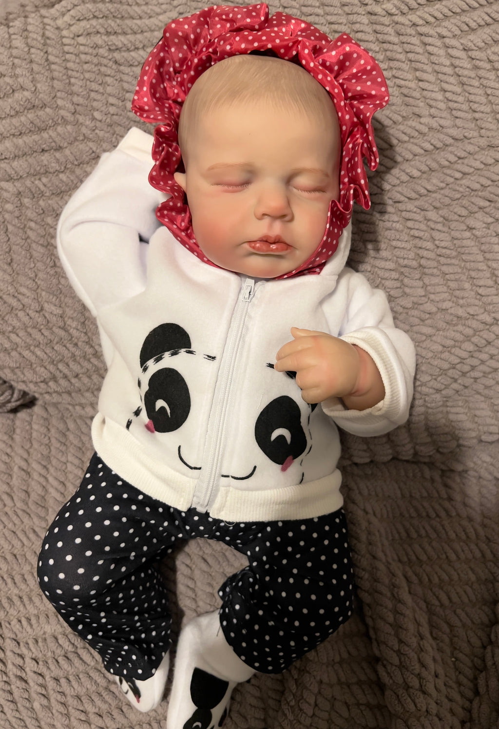 Realistic Reborn Baby Doll – 47cm Soft Cloth Body with Vinyl Limbs & Accessories