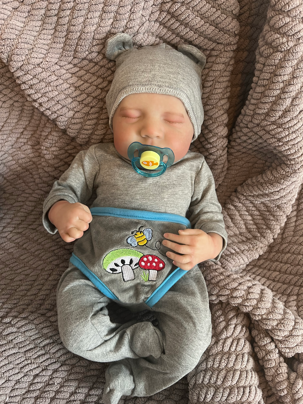 Realistic Full Vinyl Reborn Style Baby Boy – 47cm with Accessories