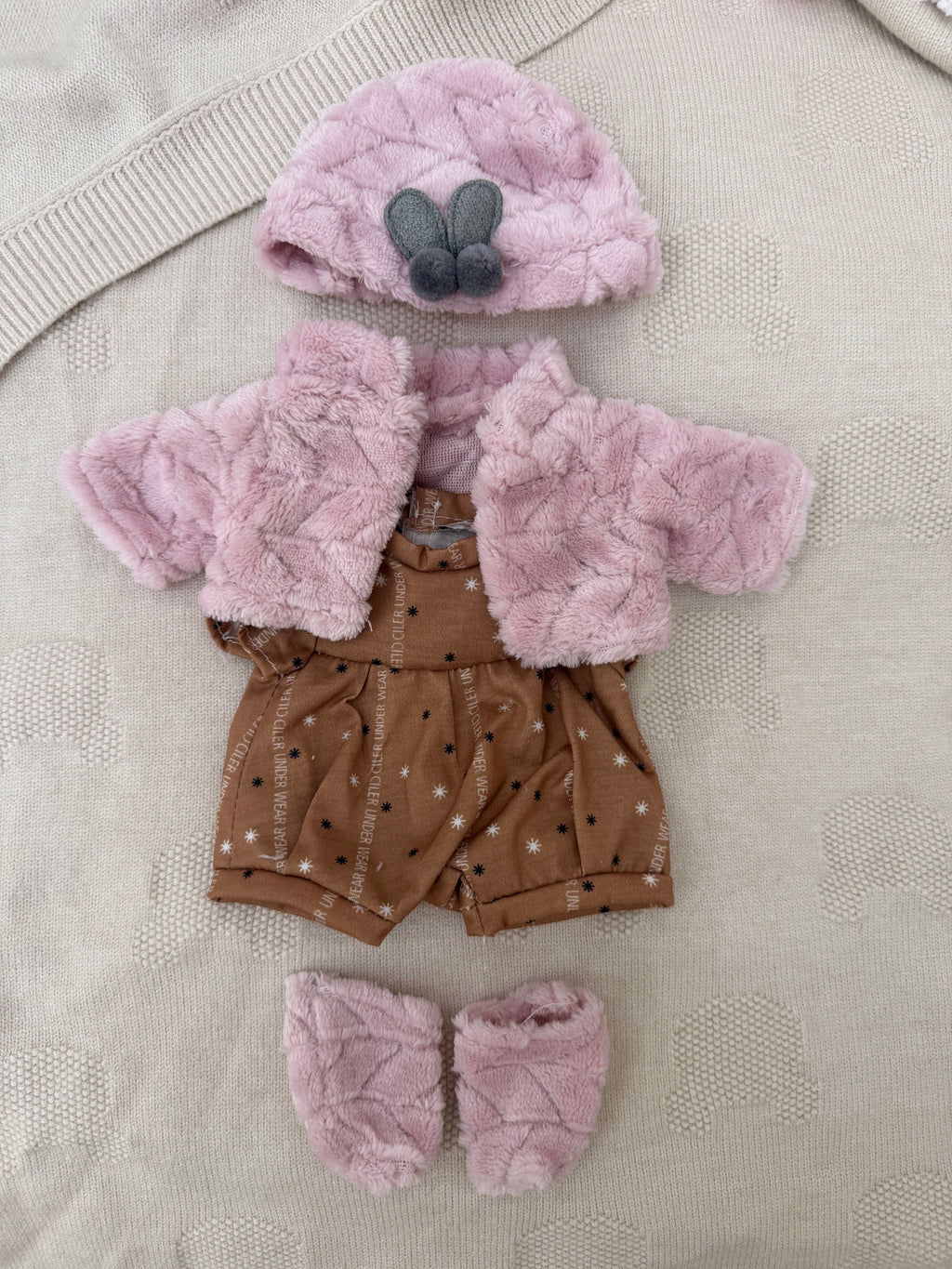 Doll outfit