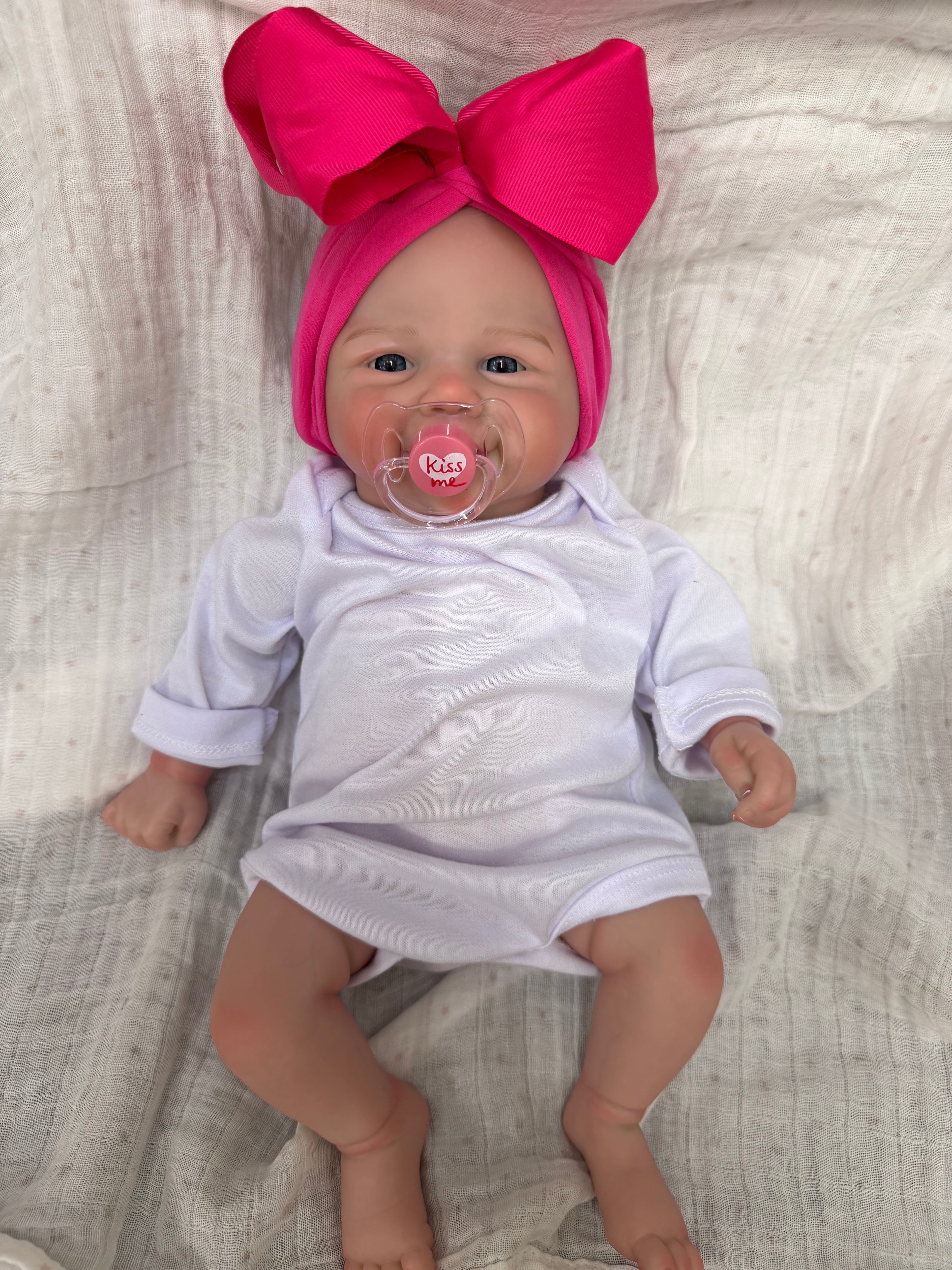 Realistic Reborn Baby Doll – 47cm Soft Cloth Body with Vinyl Limbs & Accessories