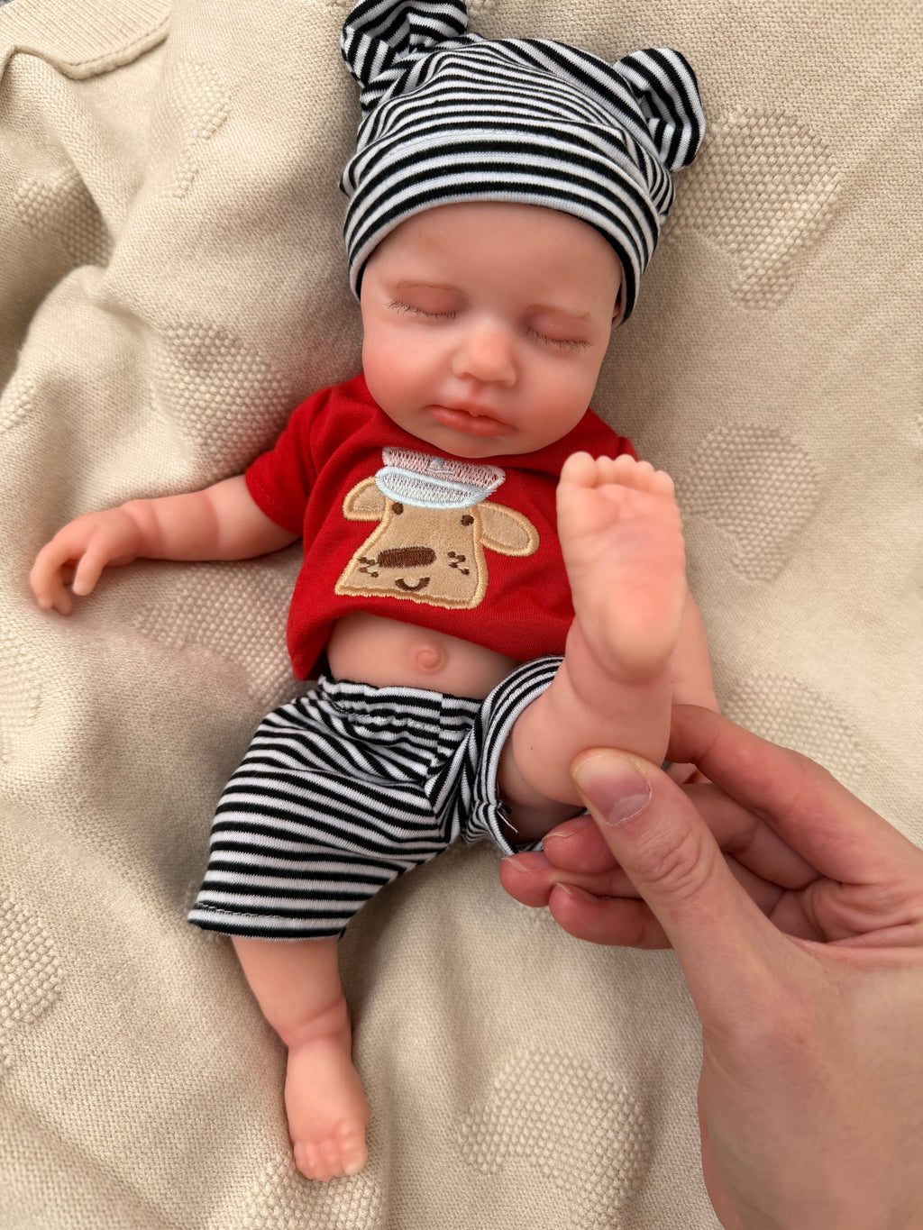Mini LEO - Realistic 100% Silicone Reborn Baby Doll Boy 33cm, Squishy & Floppy
