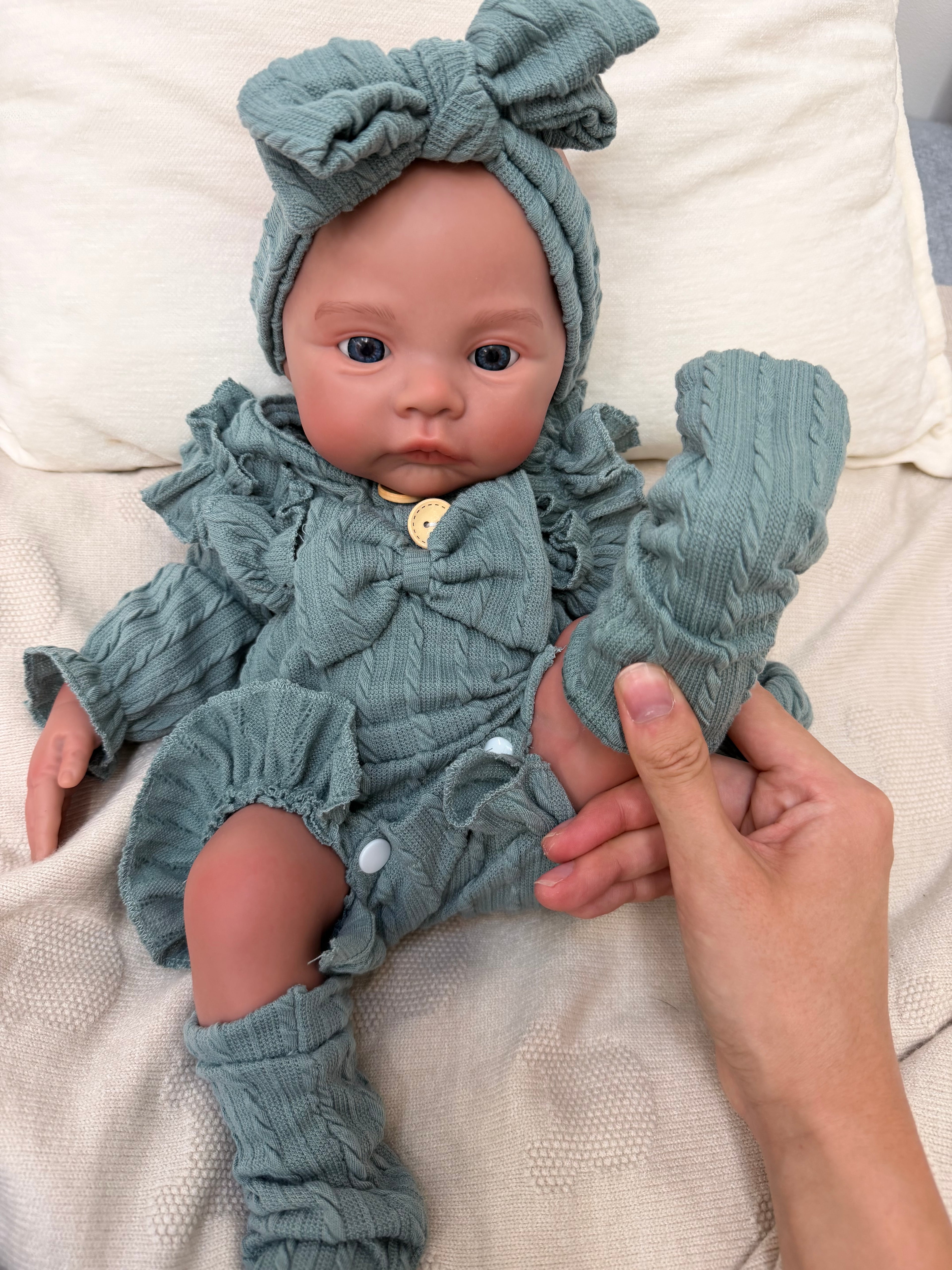 KIM - (Dark Skin) Realistic 100% Silicone Reborn Baby Doll 47cm, Squishy & Floppy