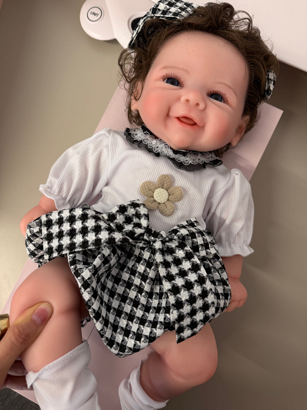 47cm Full Body Silicone Reborn Baby Girl with Rooted Nylon Hair – ROMI | Dollsy