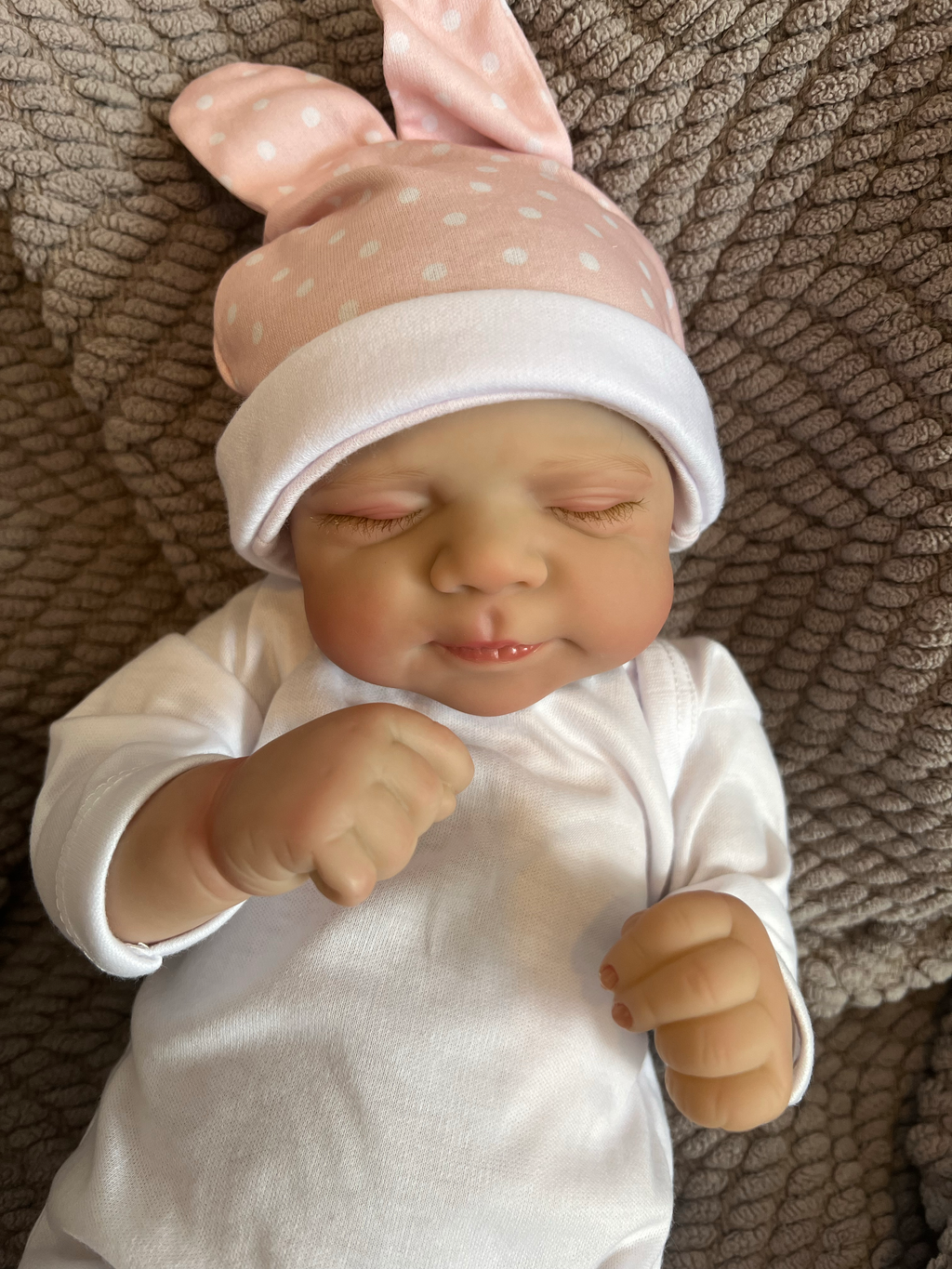 Realistic Reborn Baby Doll – 47cm Soft Cloth Body with Vinyl Limbs & Accessories
