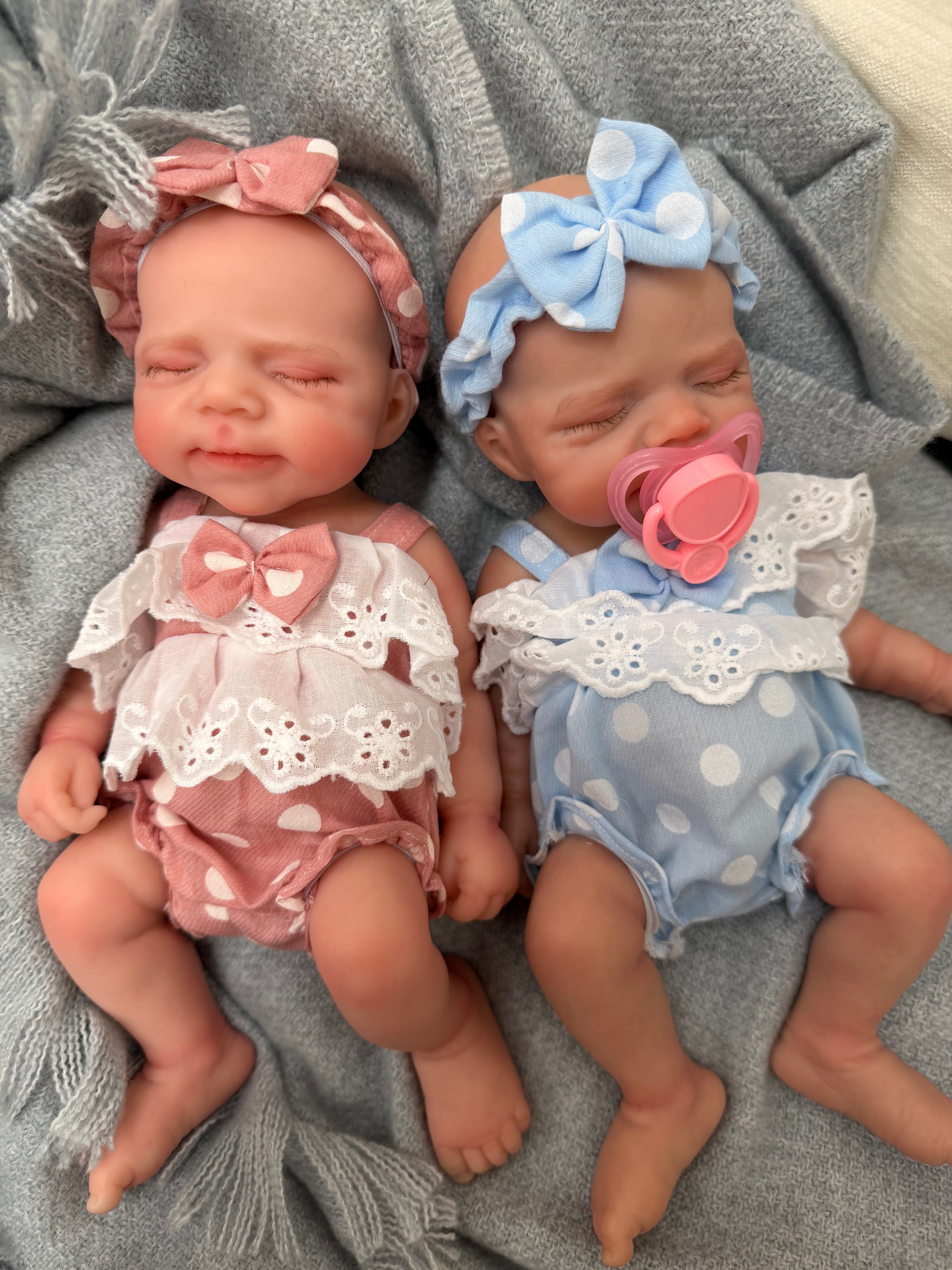MIA & MIA- Realistic 100% Silicone Reborn Baby Dolls Twins 33cm, Squishy & Floppy
