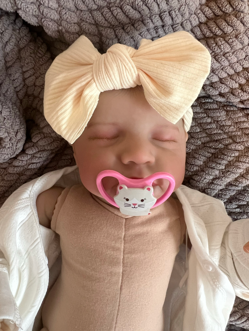 Realistic Reborn Baby Doll – 47cm Soft Cloth Body with Vinyl Limbs & Accessories