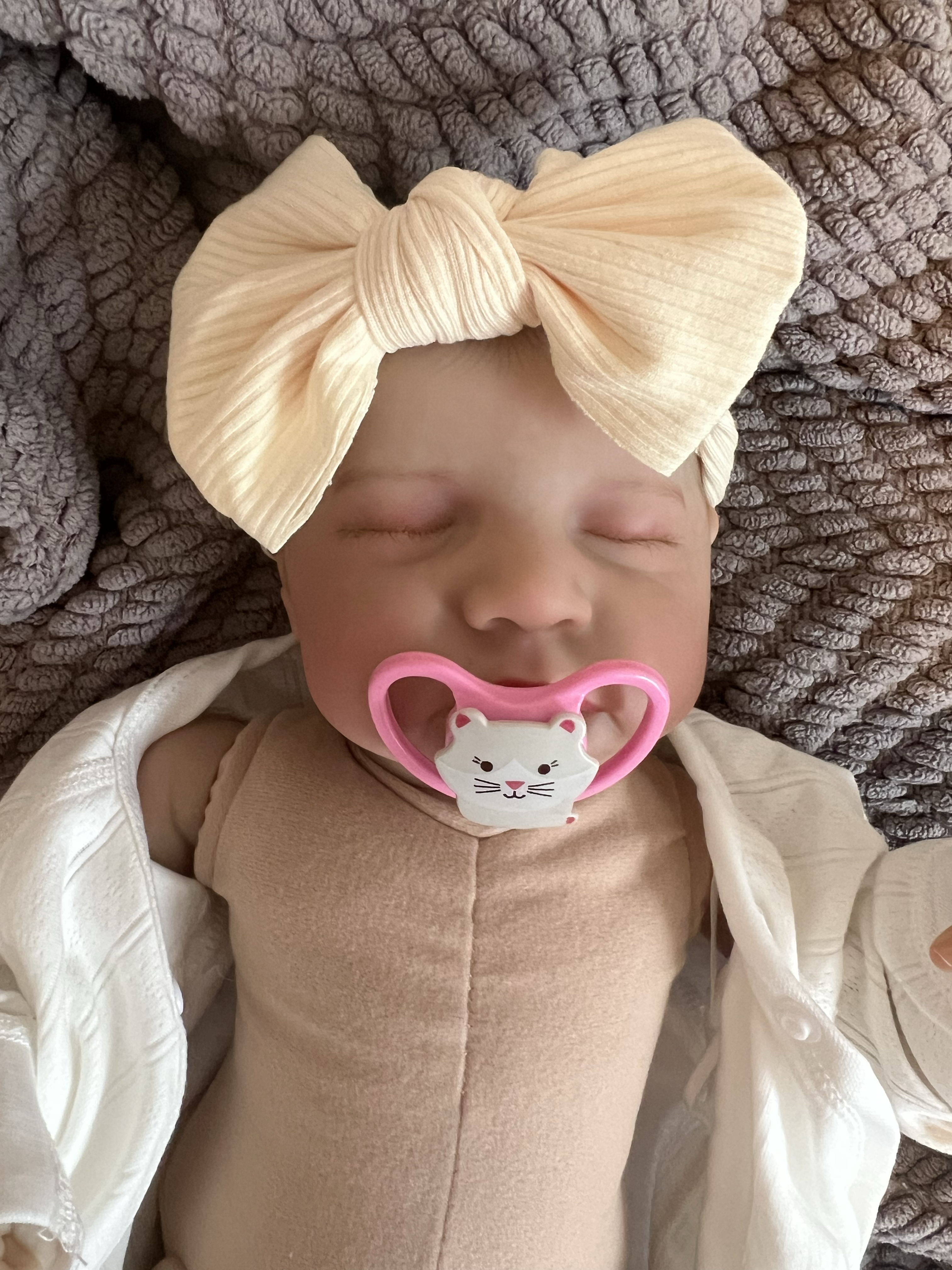 Realistic Reborn Baby Doll – 47cm Soft Cloth Body with Vinyl Limbs & Accessories