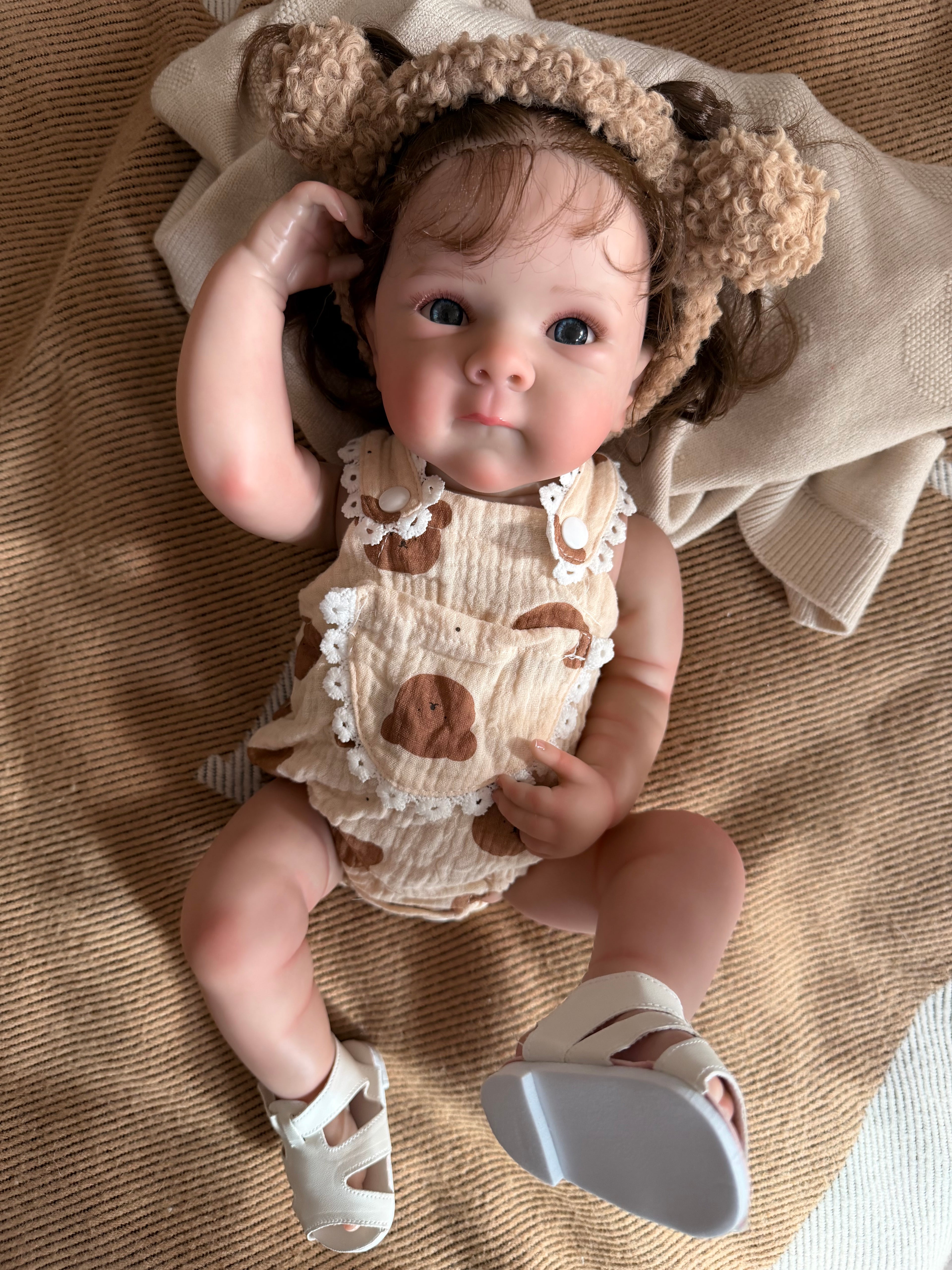 Realistic Full Vinyl Reborn Style Baby Girl – 47cm with Accessories