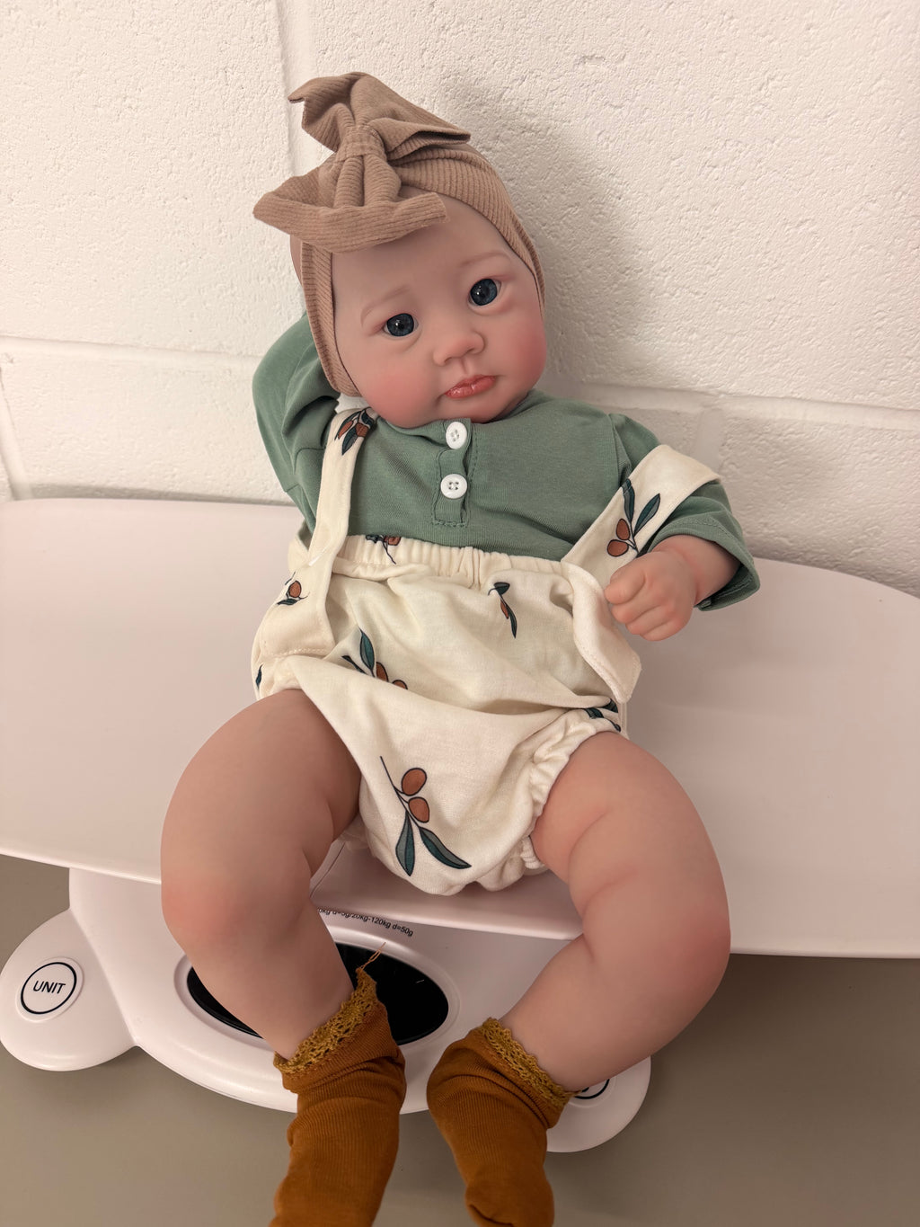 Weighted Reborn Doll – Realistic Feel & Comforting Design