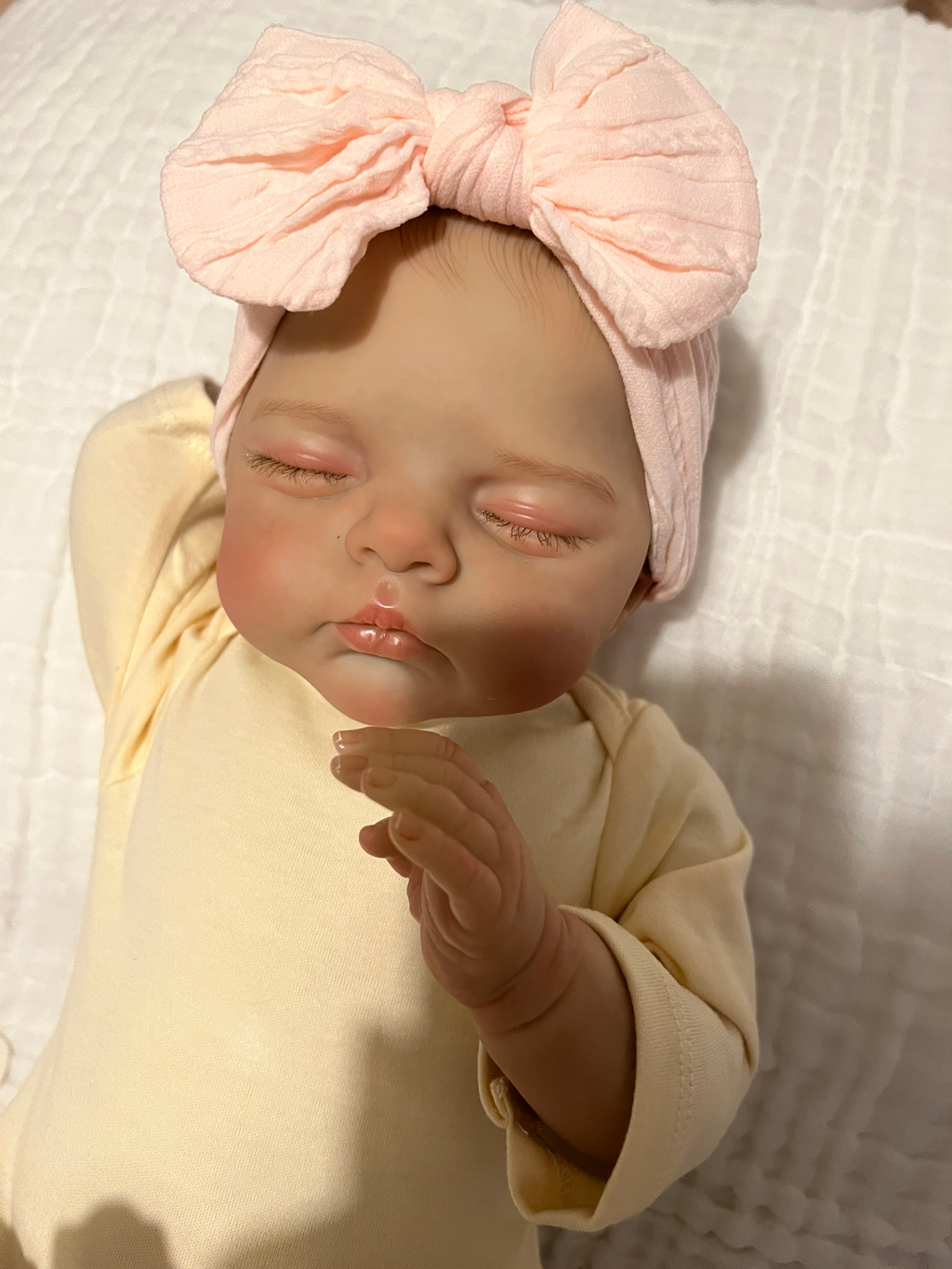 Realistic Reborn Baby Doll – 47cm Soft Cloth Body with Vinyl Limbs & Accessories