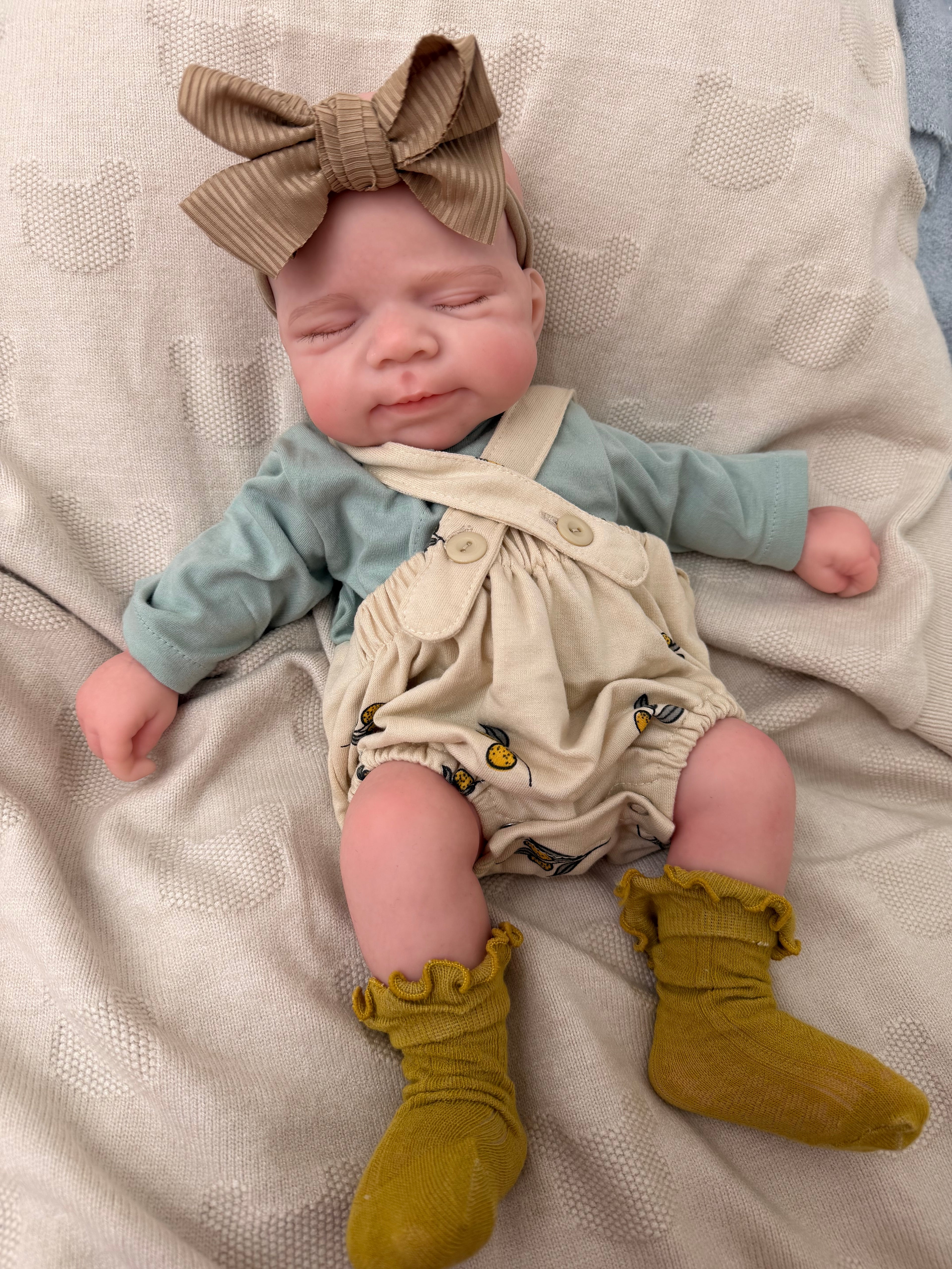 MIA - Realistic 100% Silicone Reborn Baby Doll 47cm, Squishy & Floppy