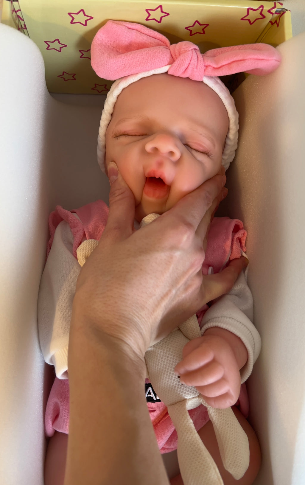 MIA - Realistic 100% Silicone Reborn Baby Doll 47cm, Squishy & Floppy