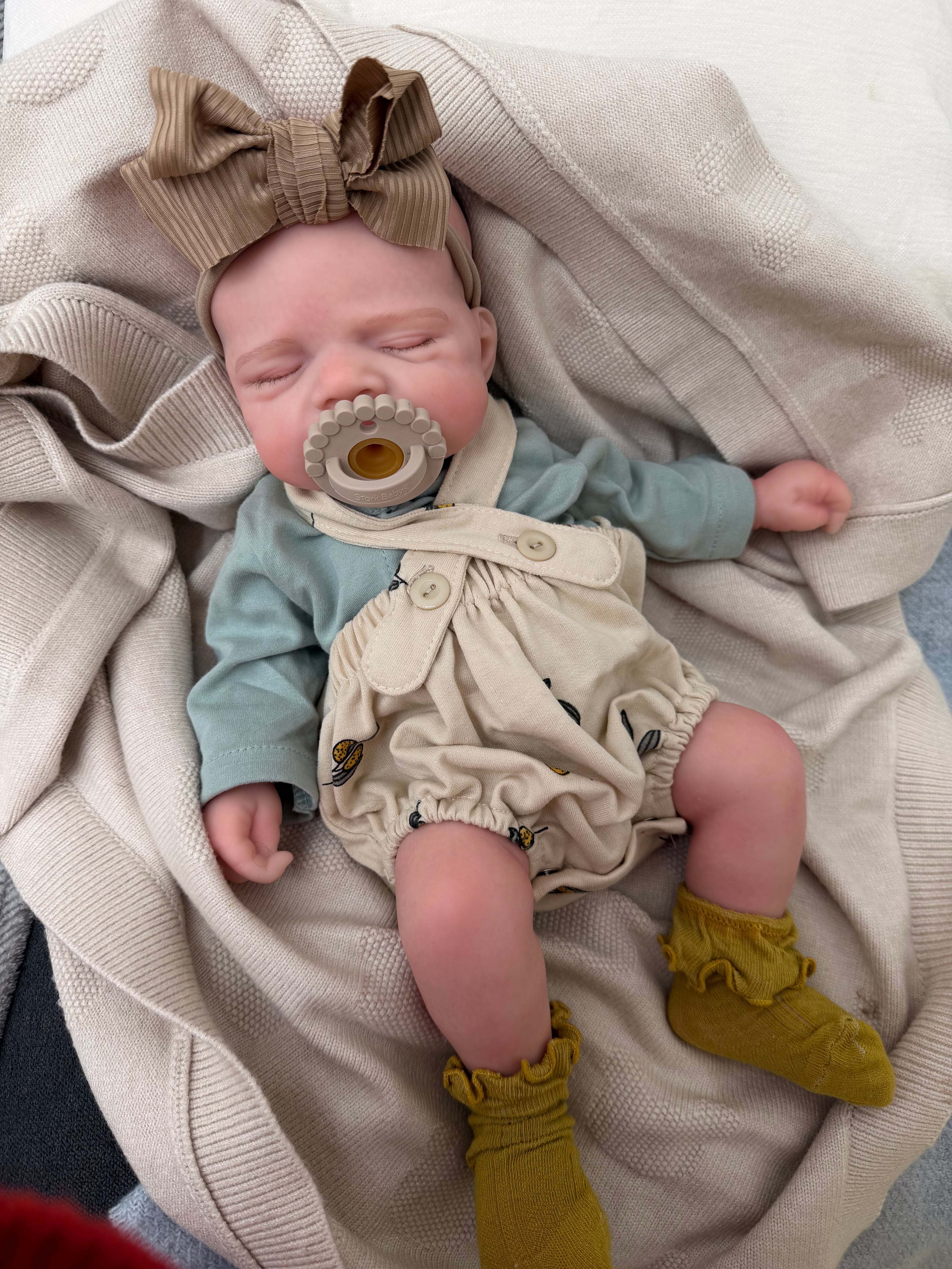 MIA - Realistic 100% Silicone Reborn Baby Doll 47cm, Squishy & Floppy