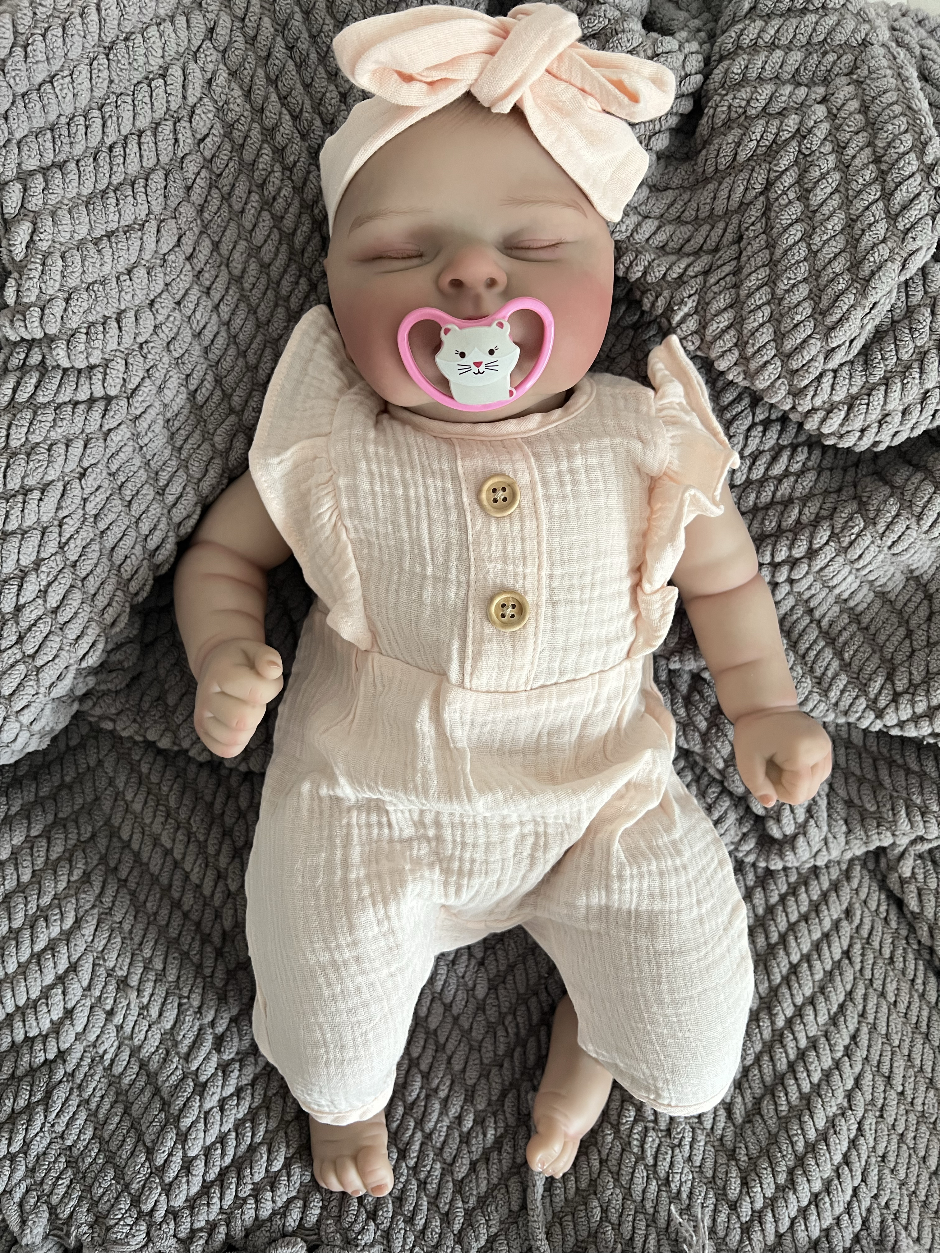 Realistic Reborn Baby Doll – 47cm Soft Cloth Body with Vinyl Limbs & Accessories