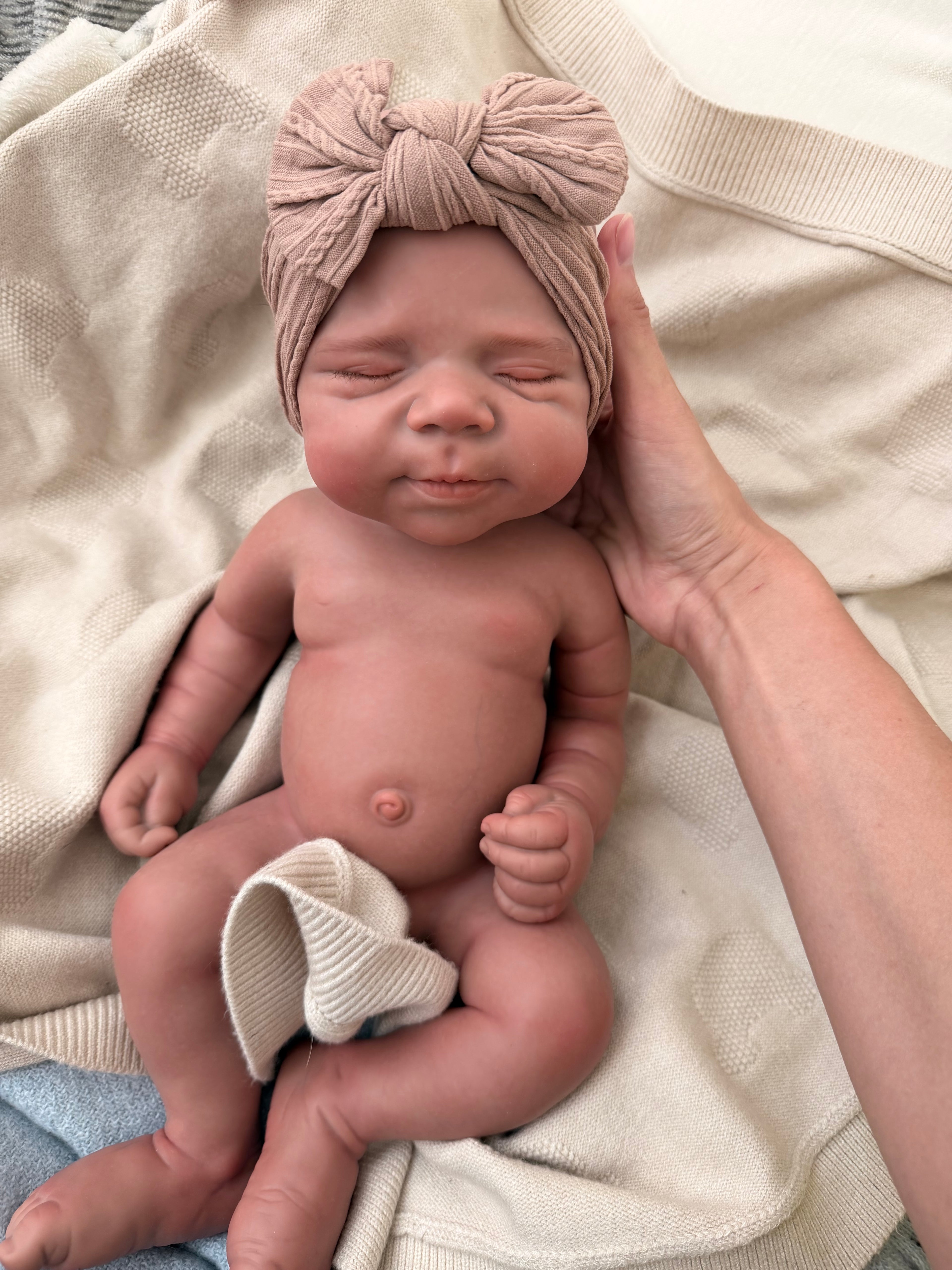 MIA - (Dark Skin) Realistic 100% Silicone Reborn Baby Doll 47cm, Squishy & Floppy