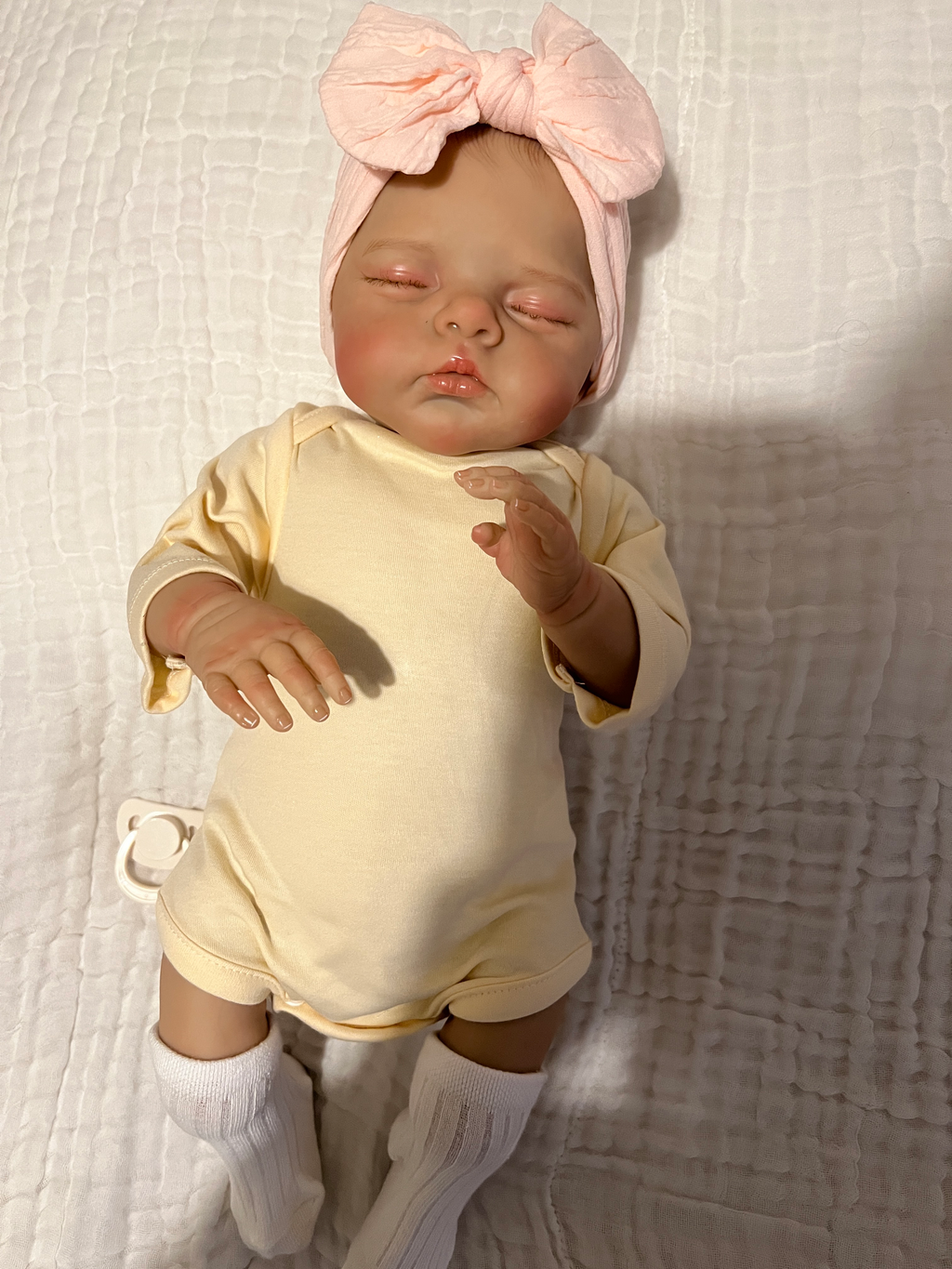 Realistic Reborn Baby Doll – 47cm Soft Cloth Body with Vinyl Limbs & Accessories