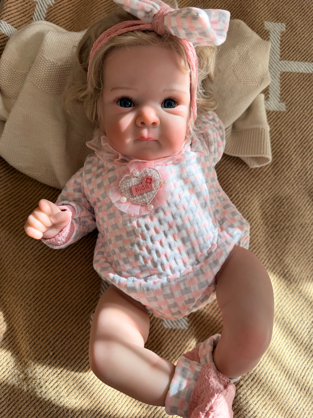 Realistic Reborn Baby Doll – 47cm Soft Cloth Body with Vinyl Limbs & Accessories