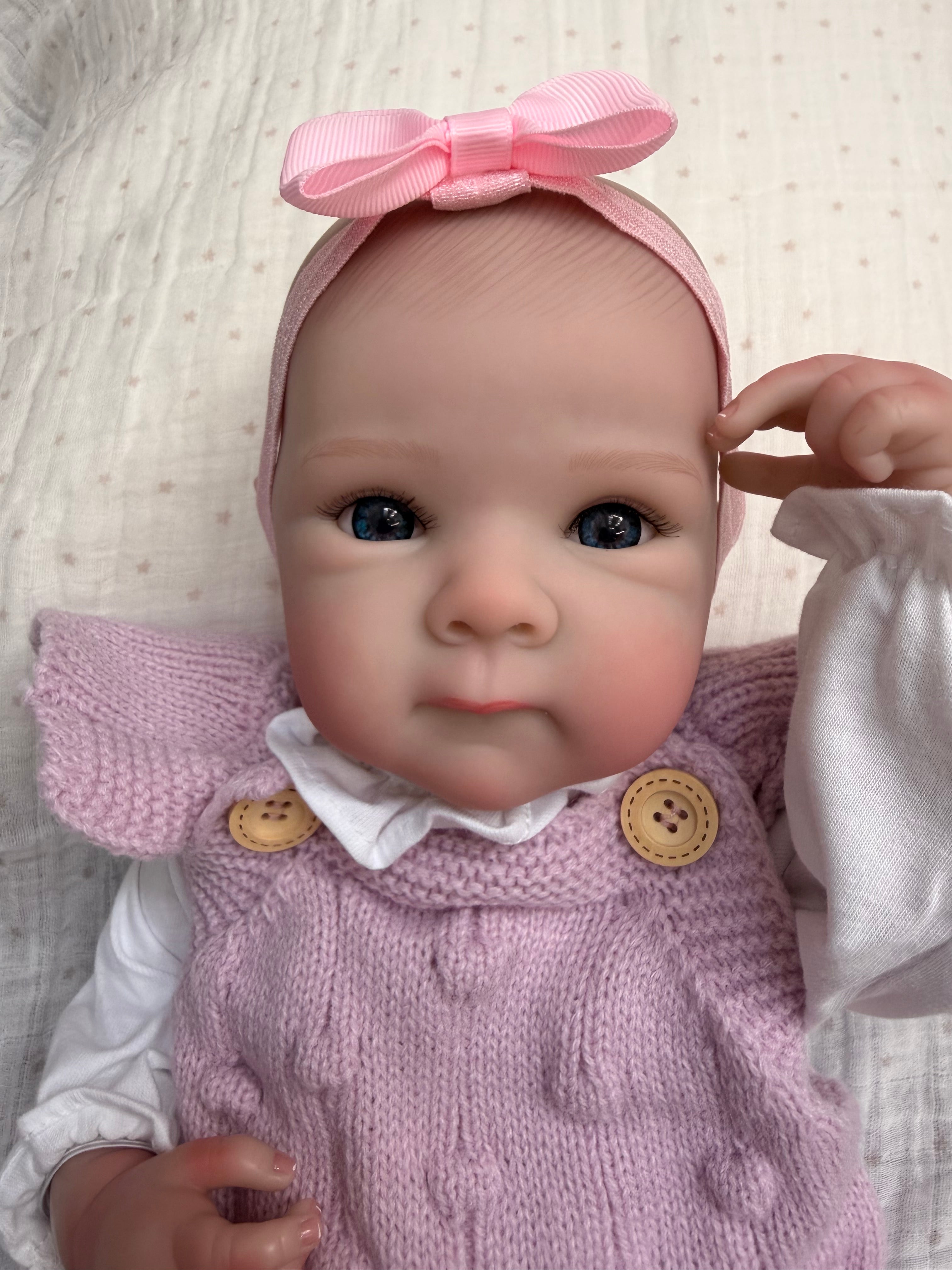 Realistic Full Vinyl Reborn Style Baby Girl – 47cm with Accessories