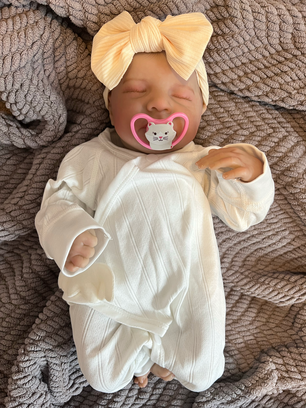 Realistic Reborn Baby Doll – 47cm Soft Cloth Body with Vinyl Limbs & Accessories