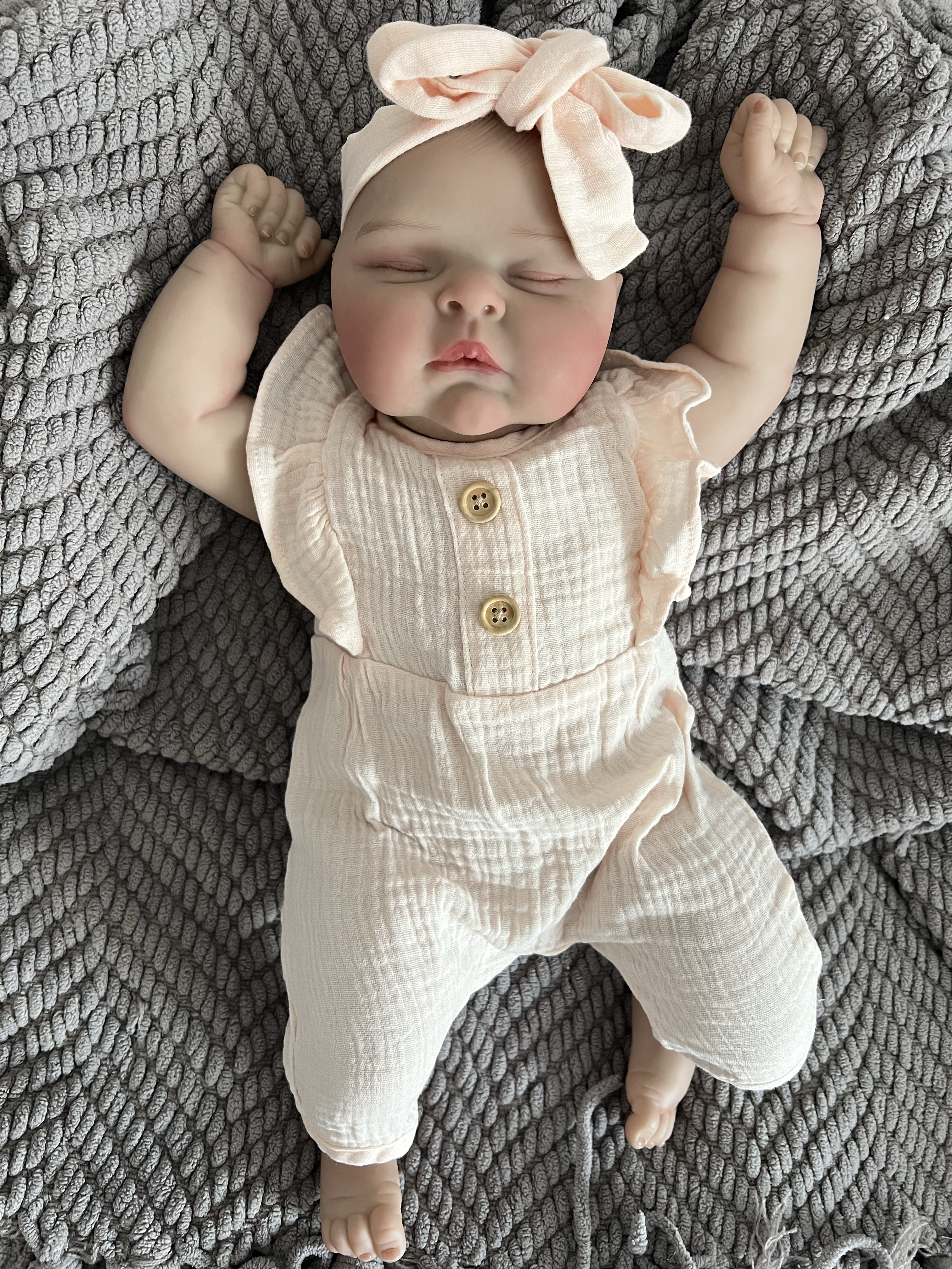 Realistic Reborn Baby Doll – 47cm Soft Cloth Body with Vinyl Limbs & Accessories