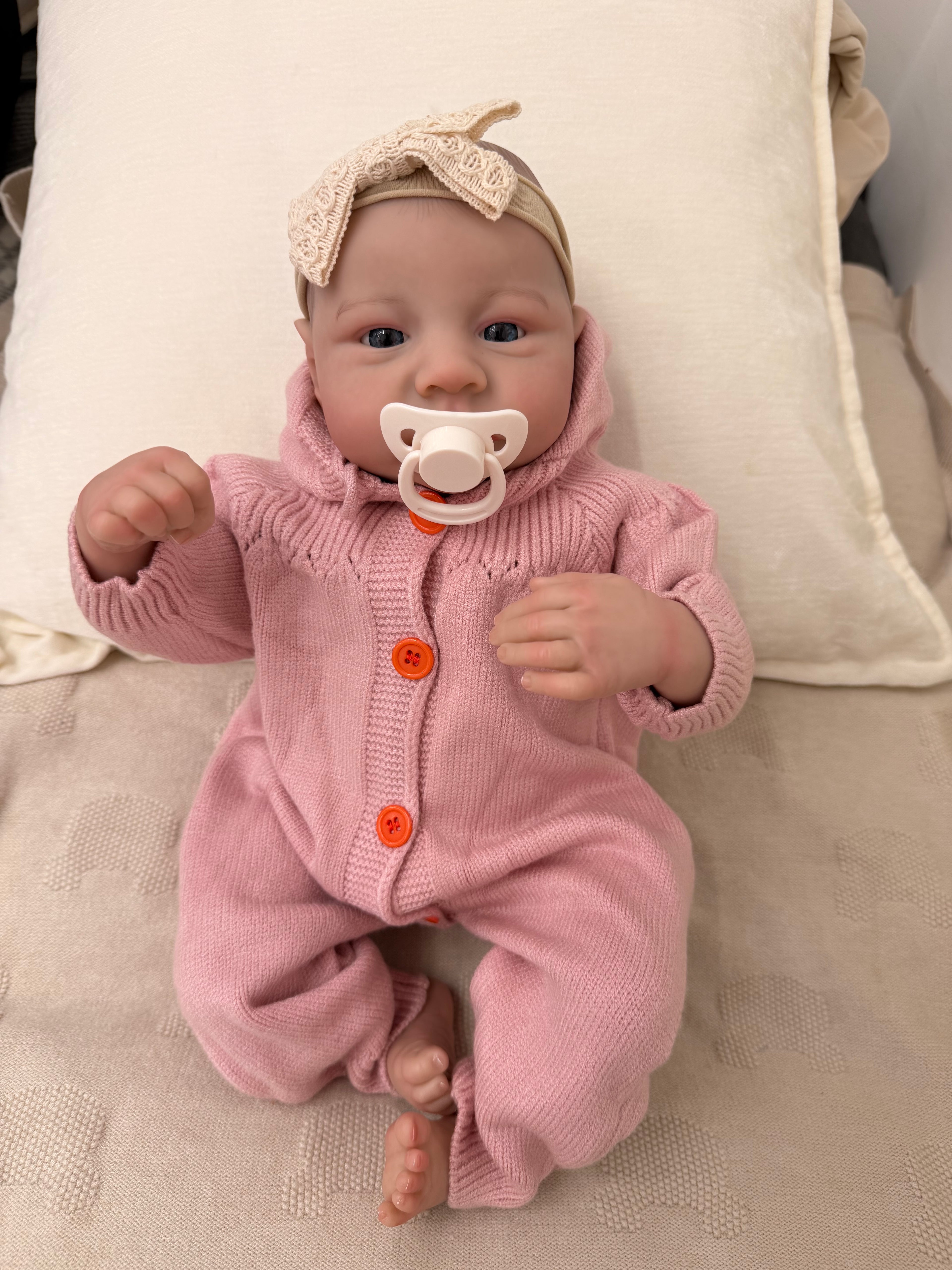 Realistic Reborn Baby Doll – 47cm Soft Cloth Body with Vinyl Limbs & Accessories