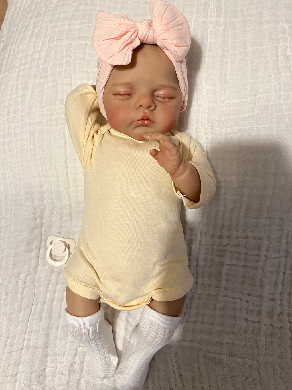 Realistic Reborn Baby Doll – 47cm Soft Cloth Body with Vinyl Limbs & Accessories