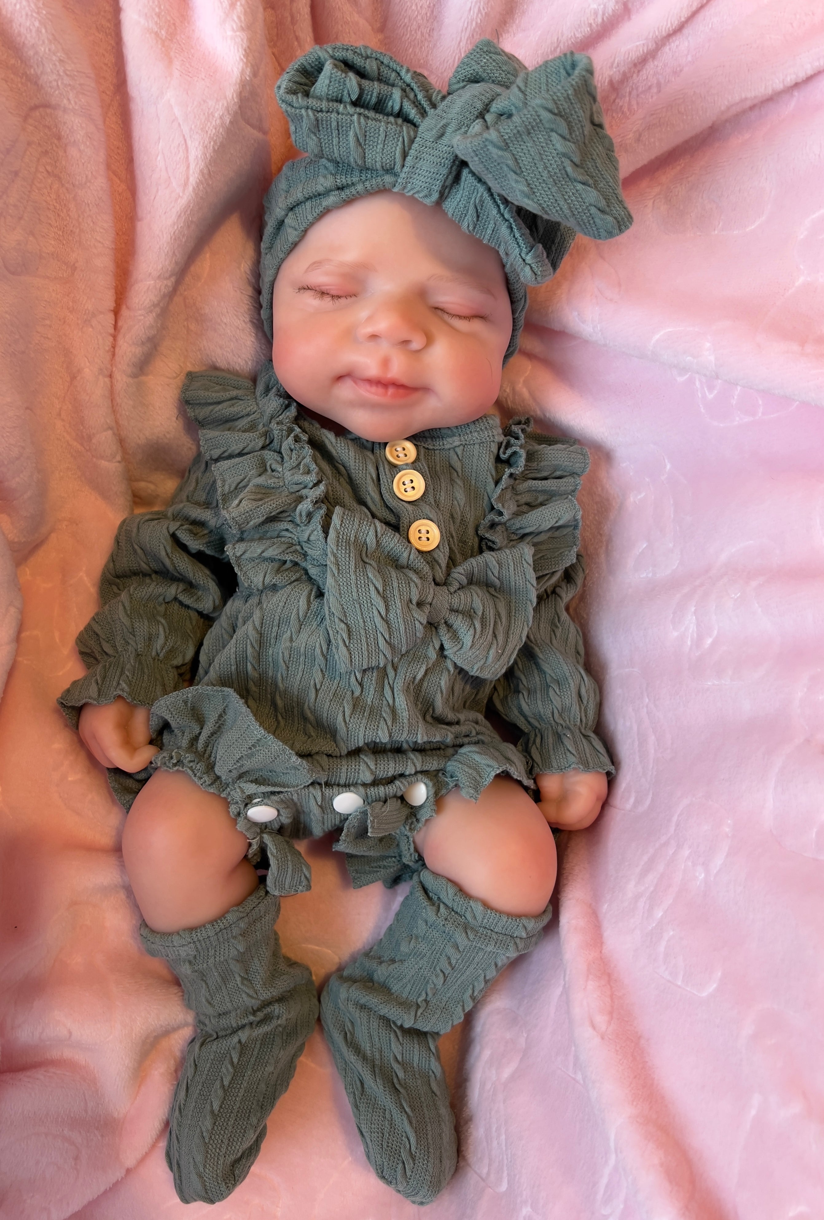 Realistic Silicone Baby Girl Doll – 47cm, Squishy & Floppy with Accessories