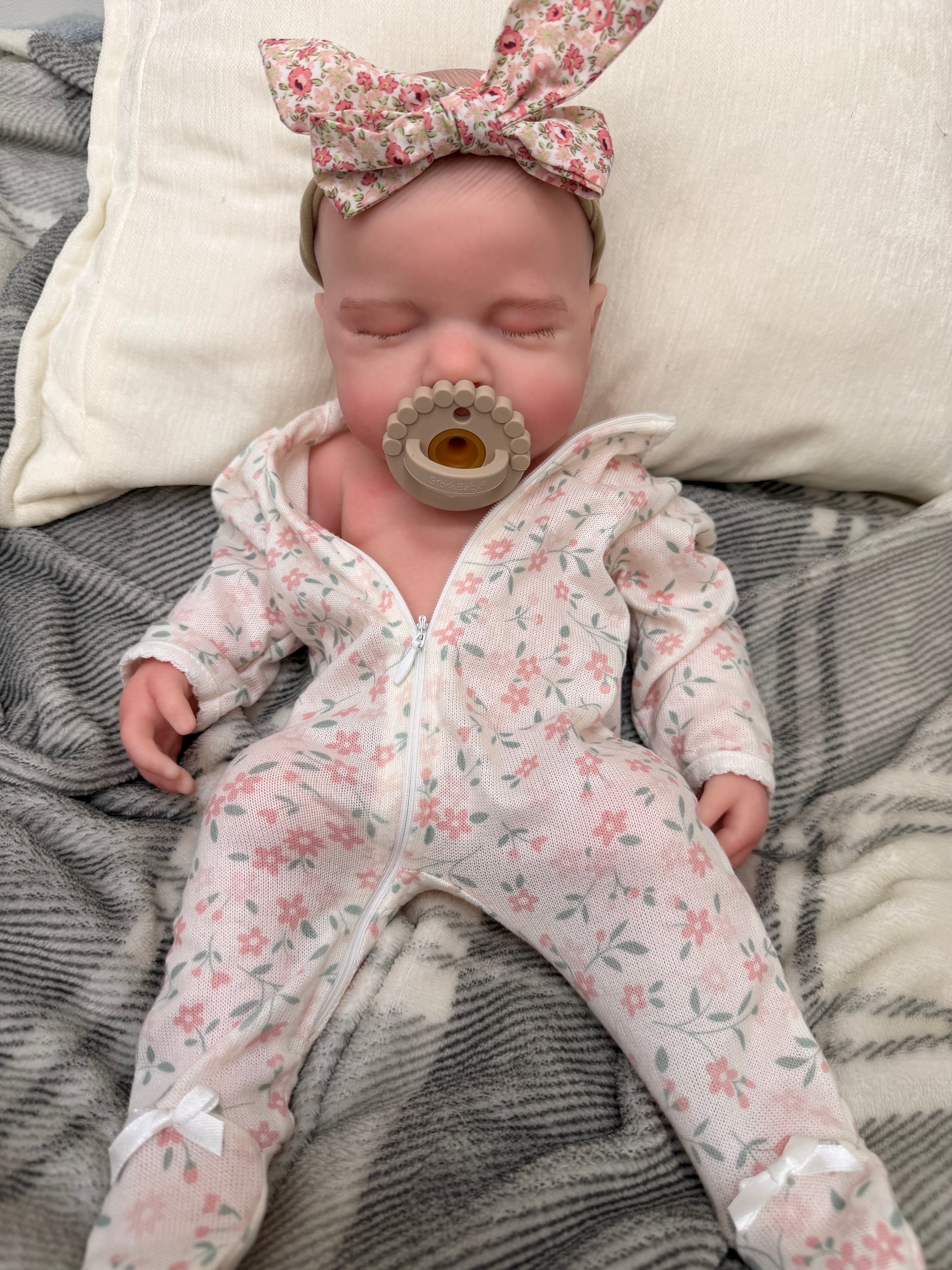 LUCINDA - (Painted hair) Realistic 100% Silicone Reborn Baby Doll 47cm, Squishy & Floppy