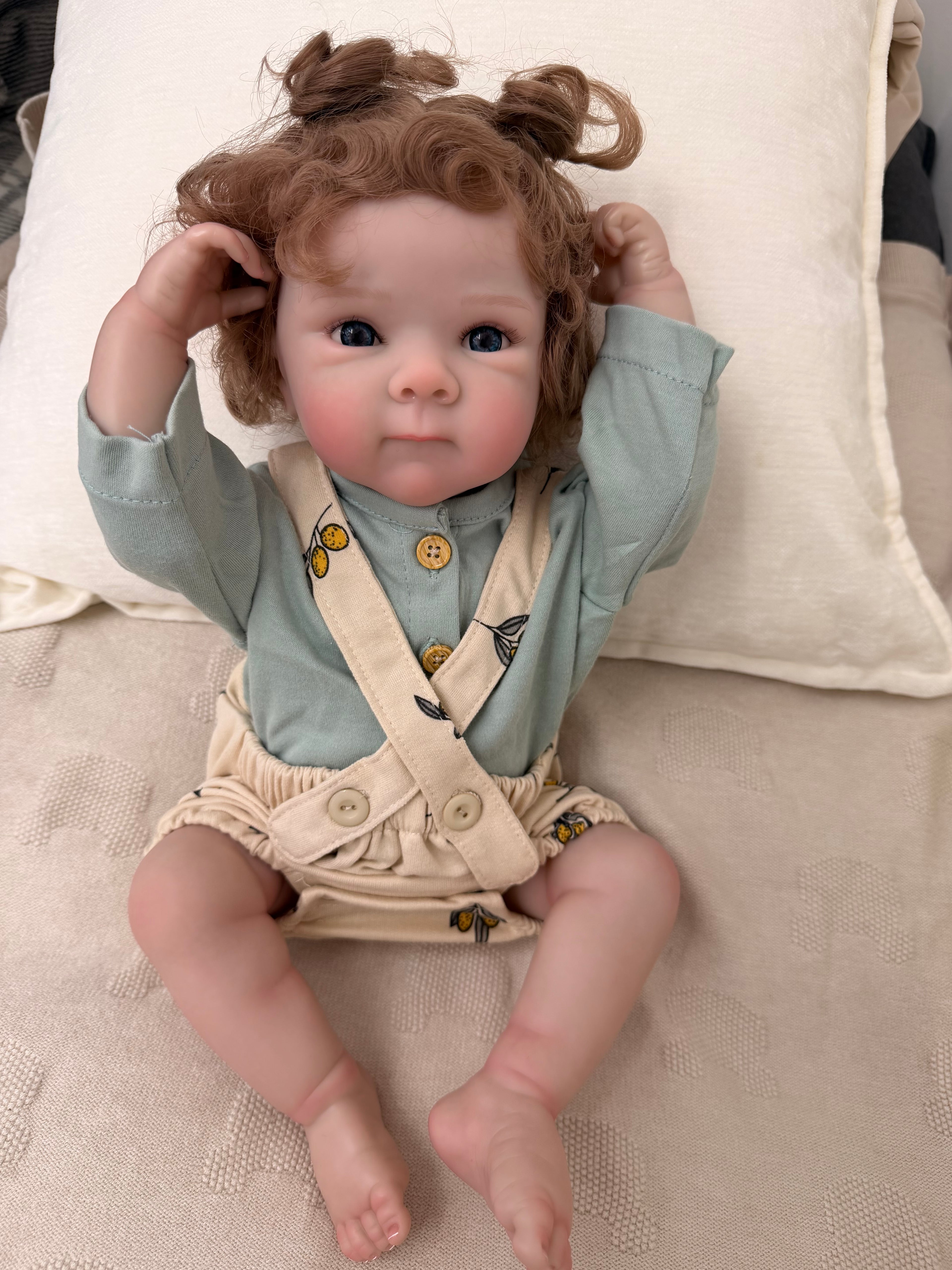 Realistic Full Vinyl Reborn Style Baby Girl – 47cm with Accessories