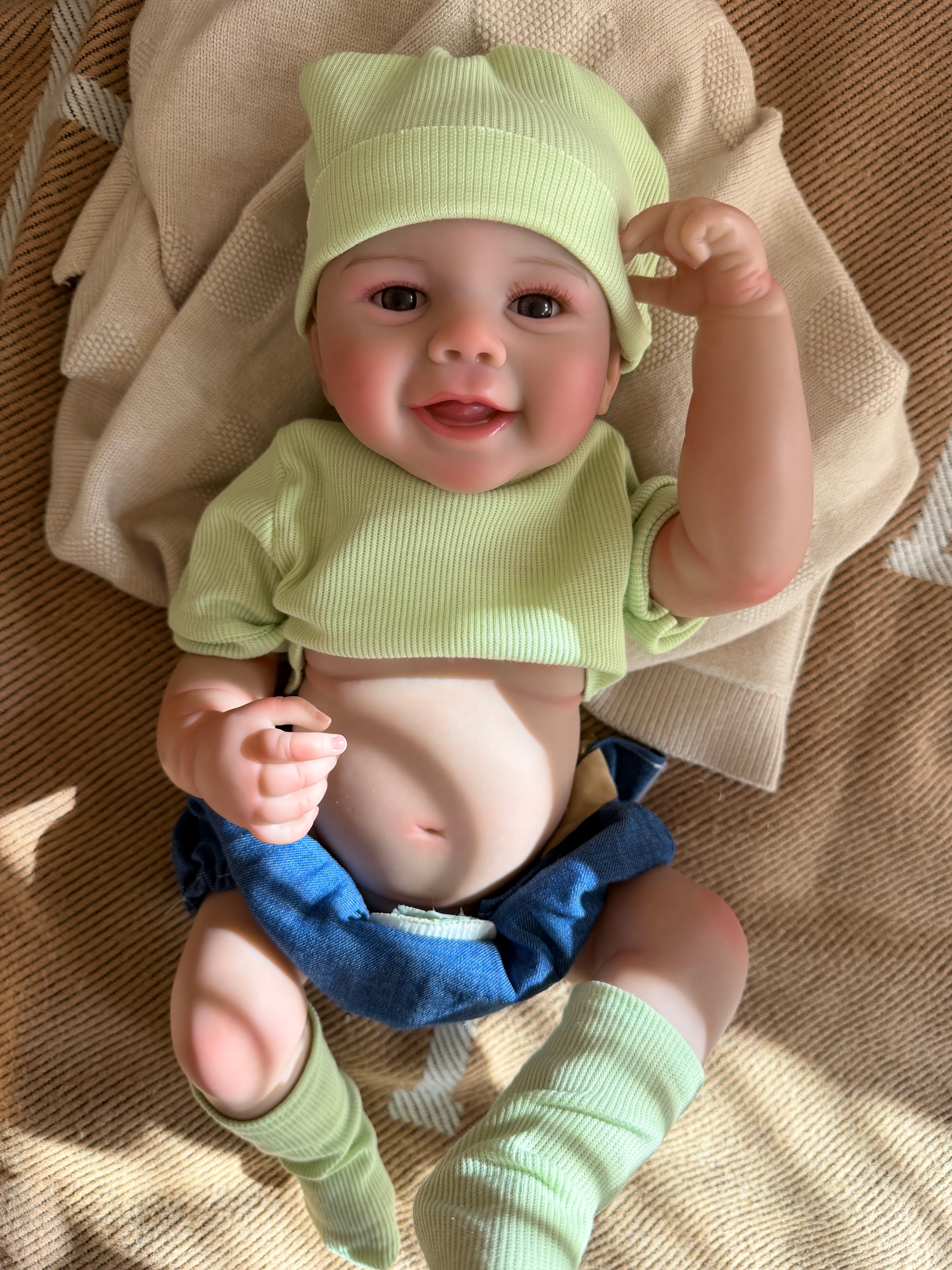 Realistic Full Vinyl Reborn Style Baby Girl – 47cm with Accessories