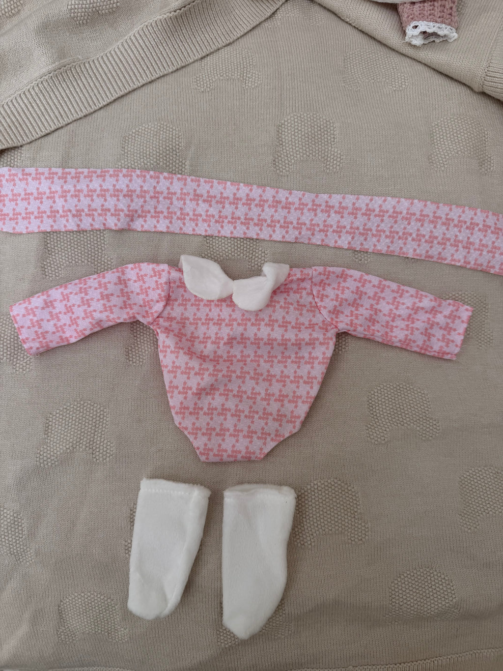 Doll outfit