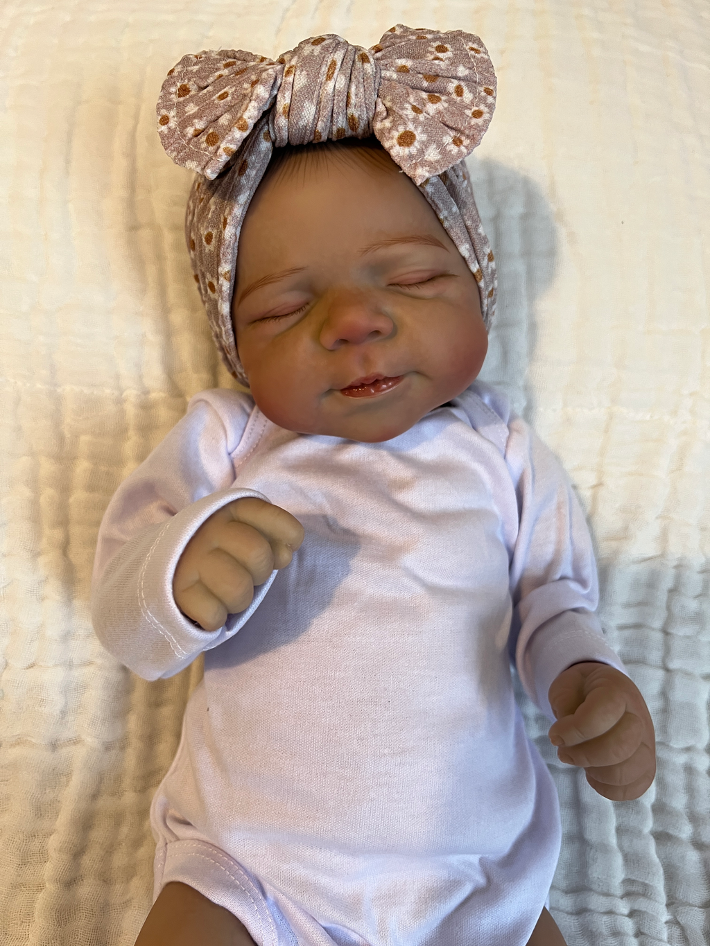 Realistic Reborn Baby Doll – 47cm Soft Cloth Body with Vinyl Limbs & Accessories