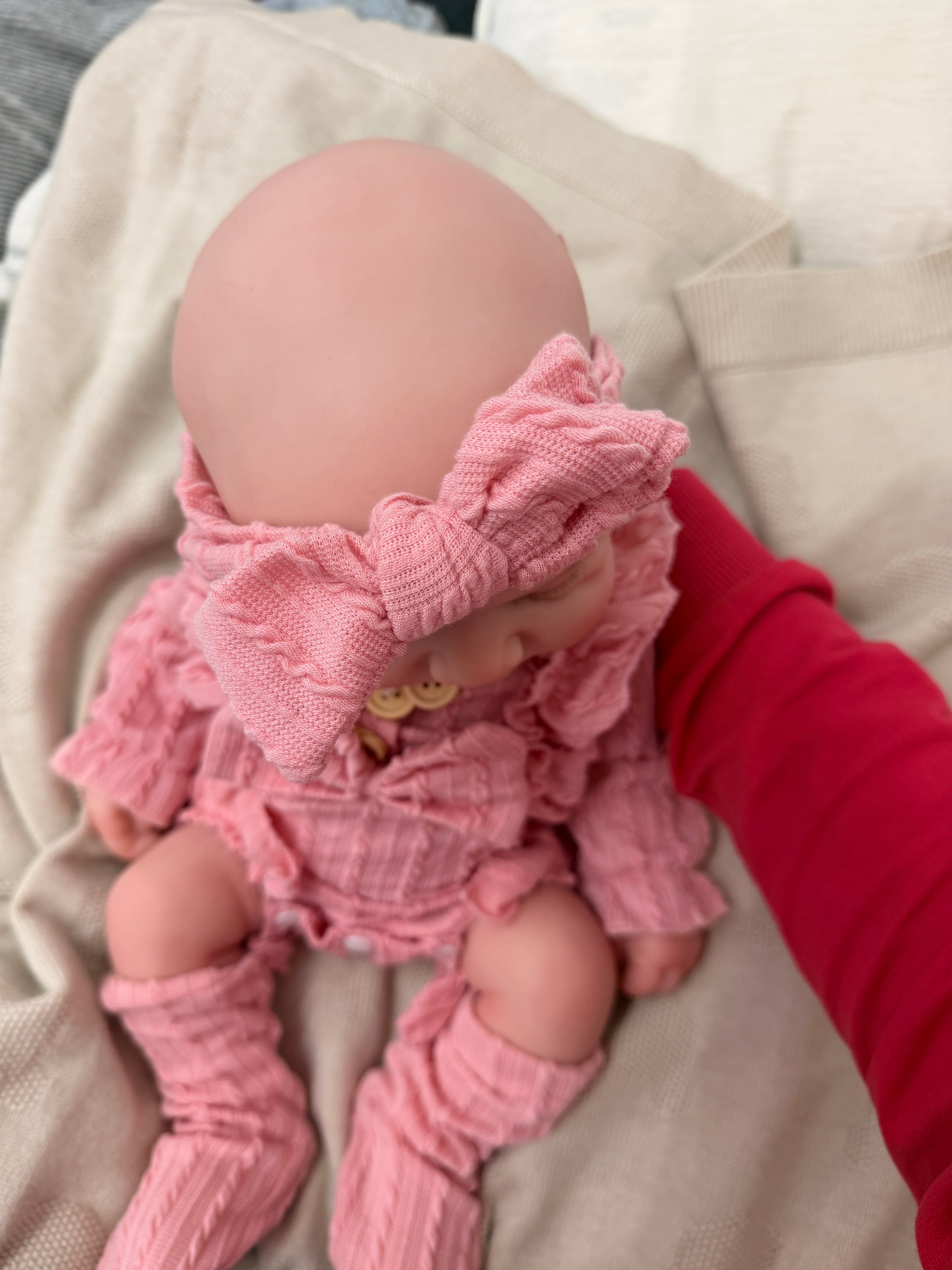 MIA - Realistic 100% Silicone Reborn Baby Doll 47cm, Squishy & Floppy
