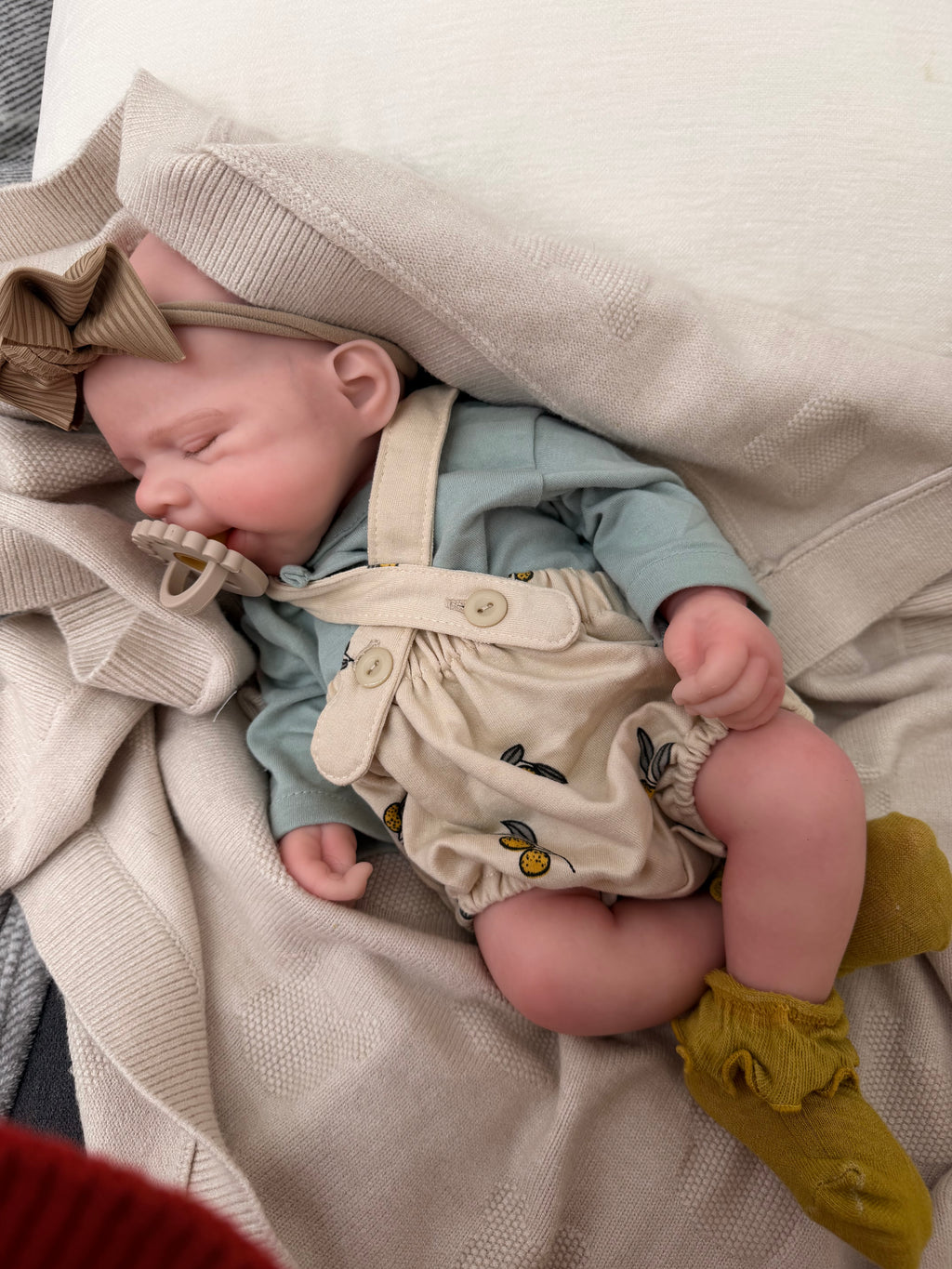 MIA - Realistic 100% Silicone Reborn Baby Doll 47cm, Squishy & Floppy