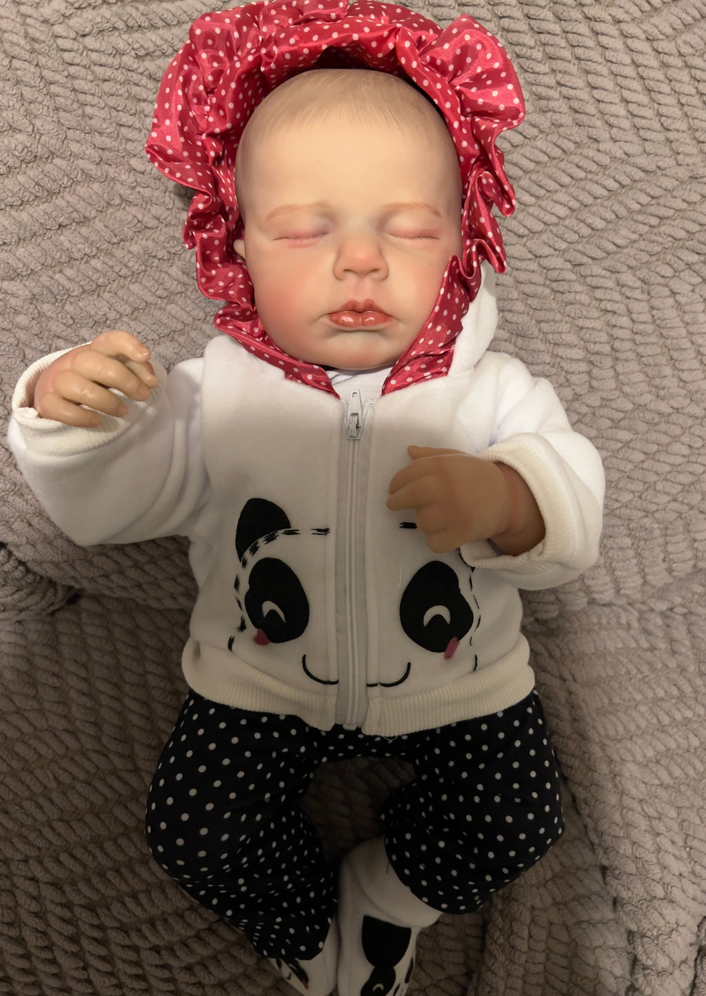 Realistic Reborn Baby Doll – 47cm Soft Cloth Body with Vinyl Limbs & Accessories
