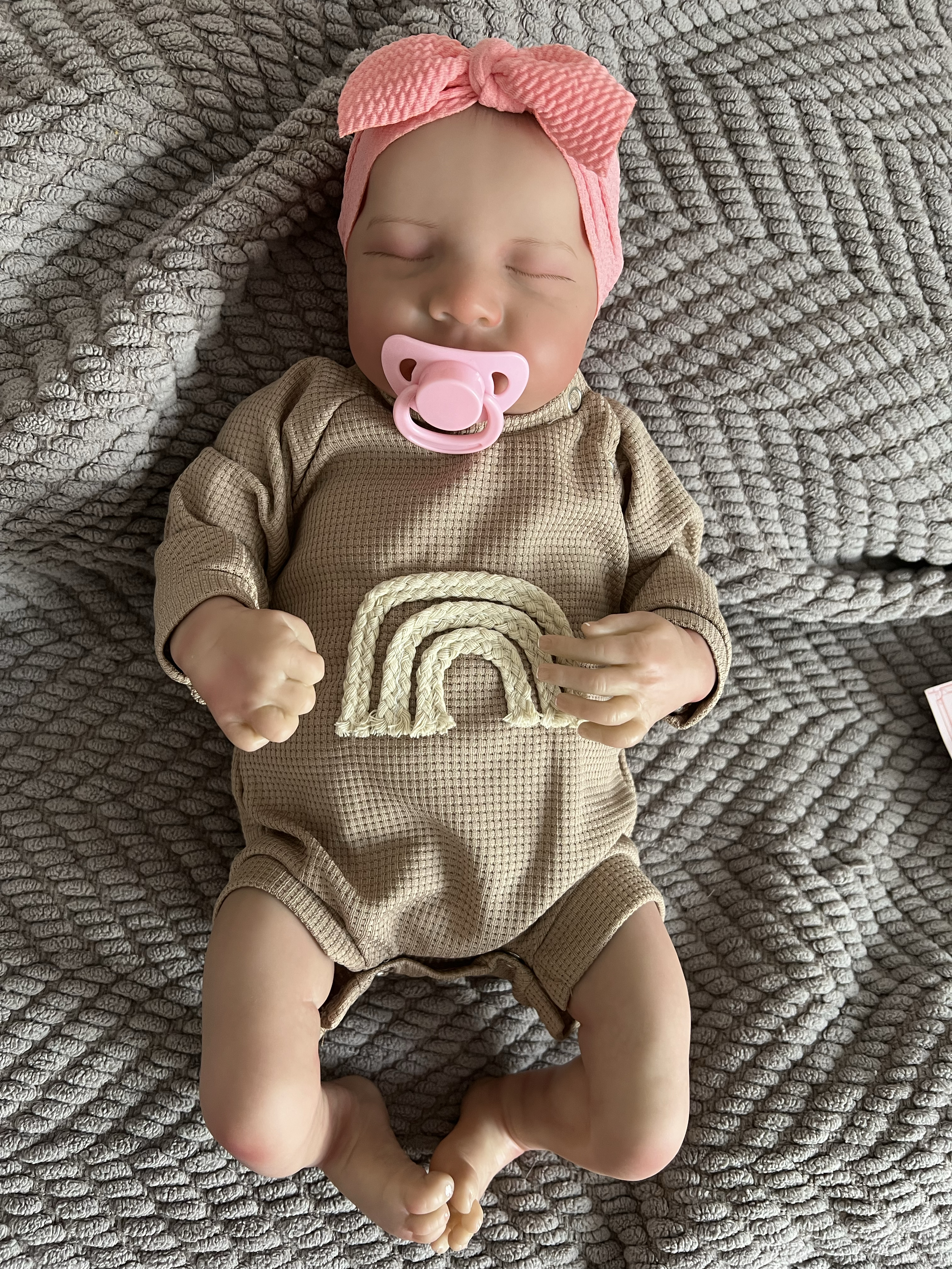 Realistic Reborn Baby Doll – 47cm Soft Cloth Body with Vinyl Limbs & Accessories
