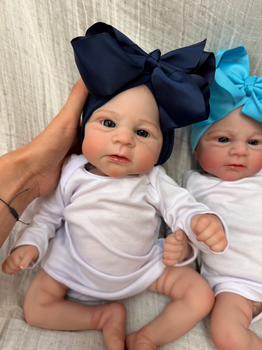 Realistic Reborn Baby Twin Dolls – 44cm Soft Cloth Body with Vinyl Limbs & Accessories