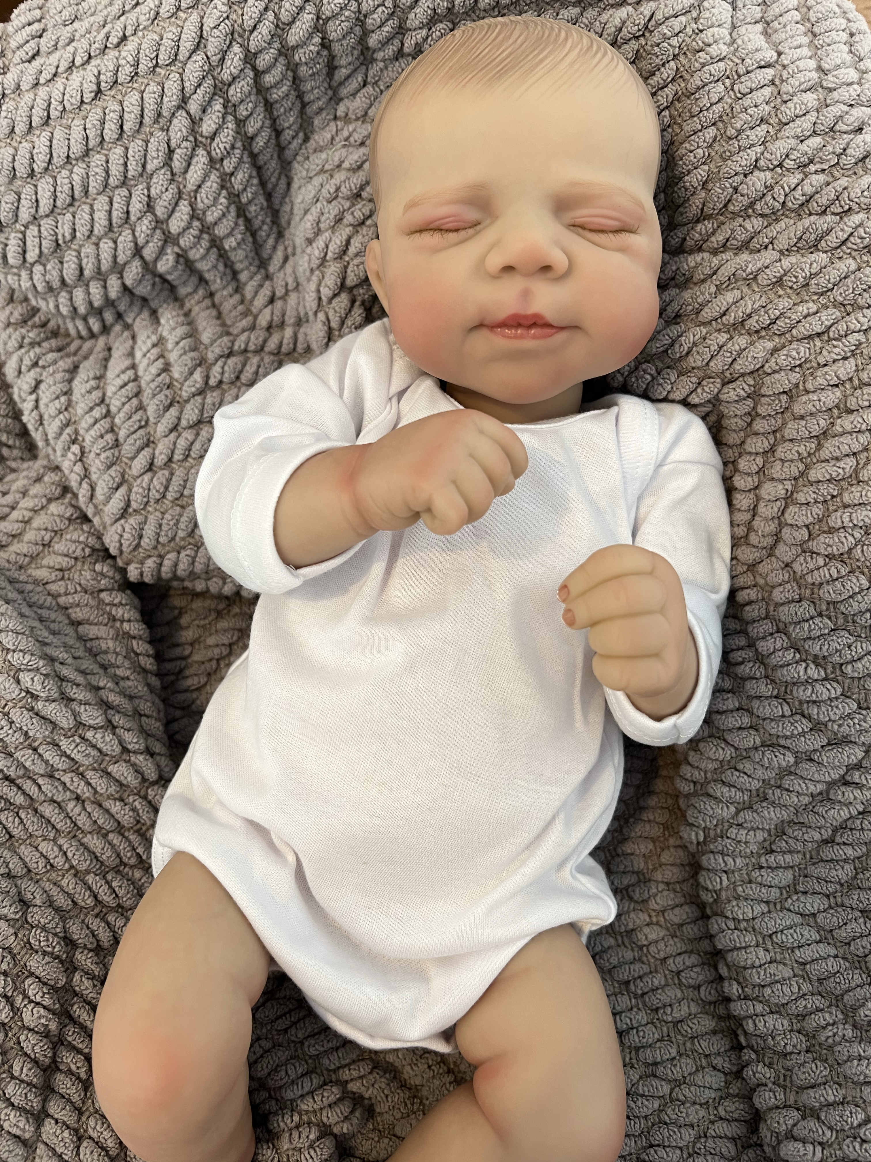 Realistic Reborn Baby Doll – 47cm Soft Cloth Body with Vinyl Limbs & Accessories