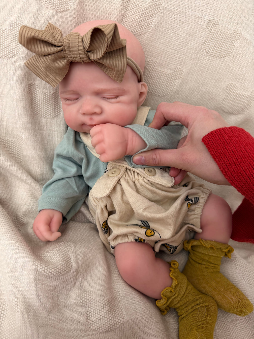 MIA - Realistic 100% Silicone Reborn Baby Doll 47cm, Squishy & Floppy