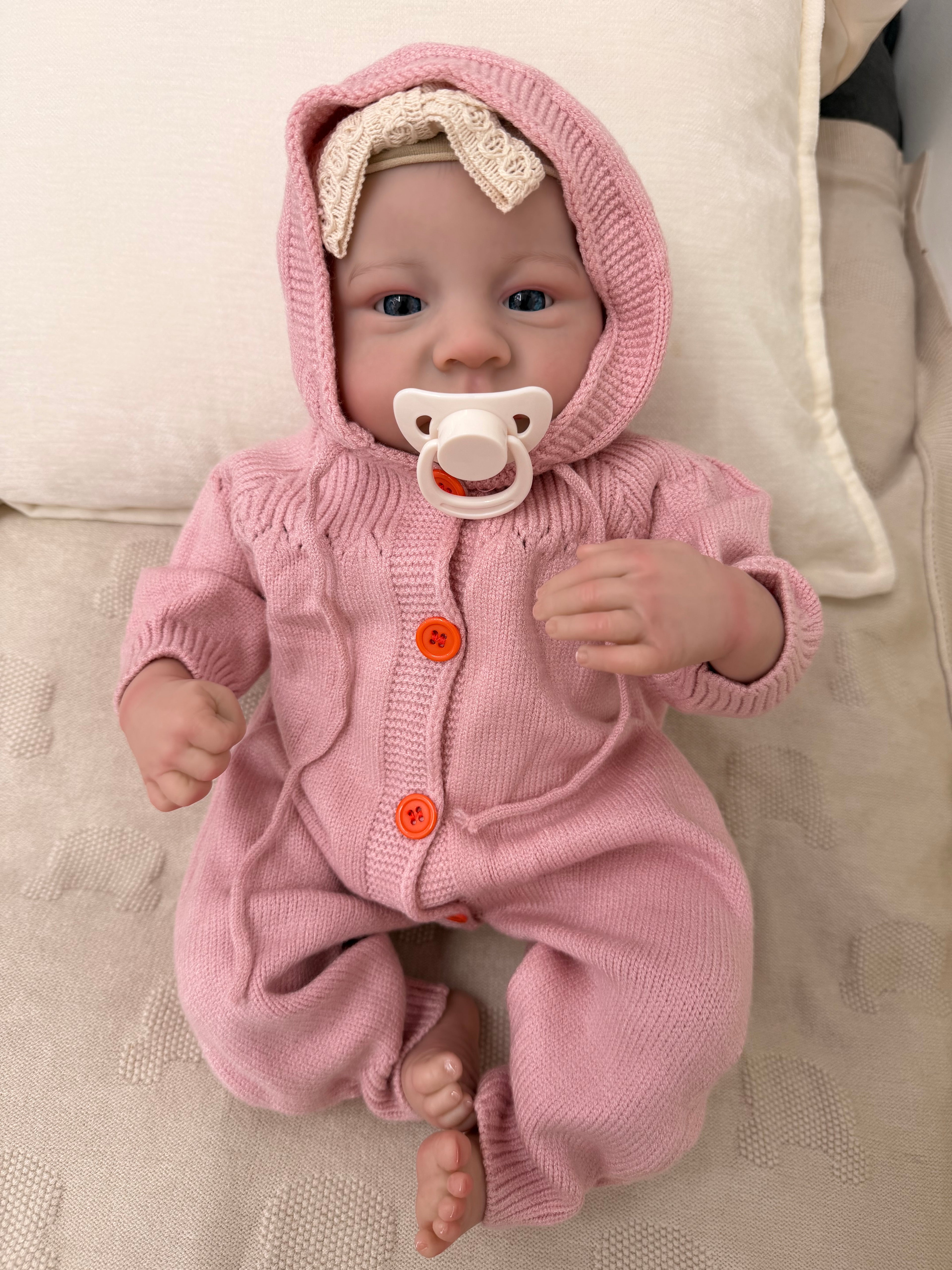 Realistic Reborn Baby Doll – 47cm Soft Cloth Body with Vinyl Limbs & Accessories