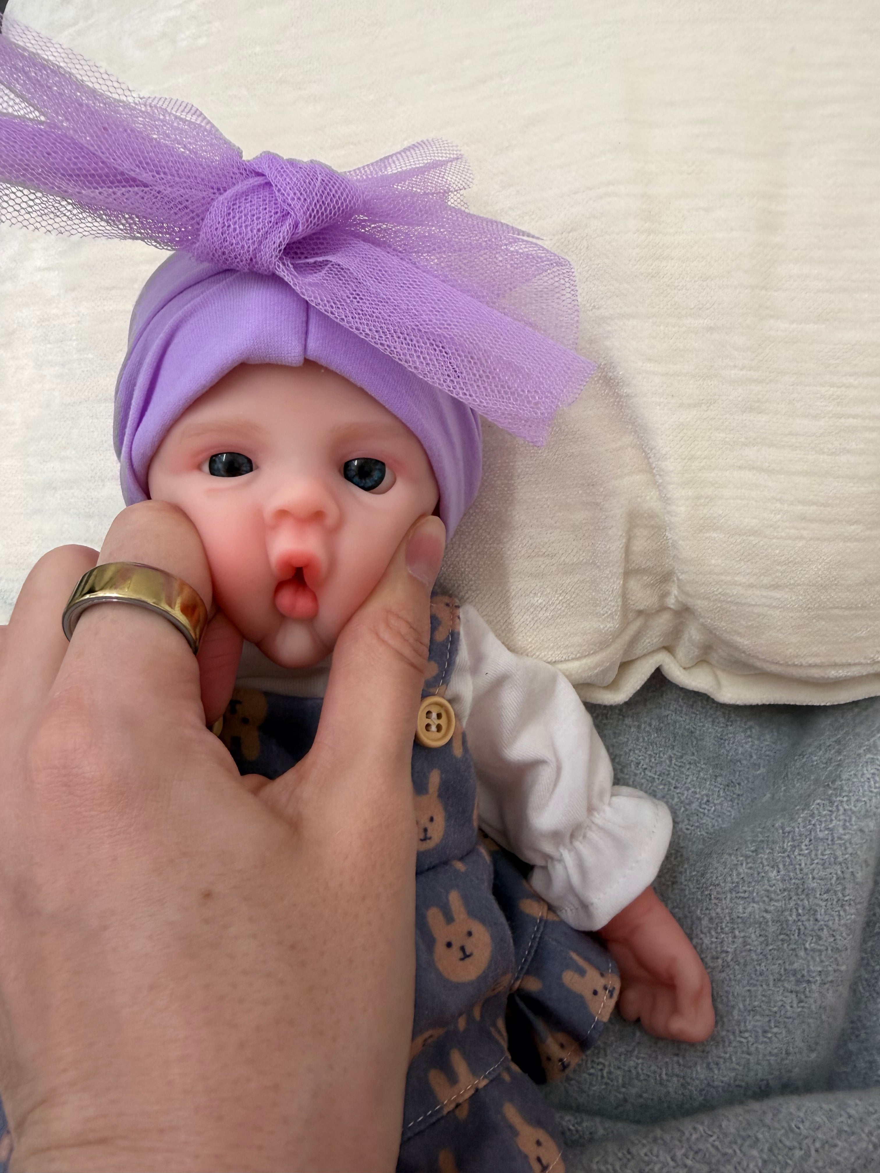 Mini KIM - Realistic 100% Silicone Reborn Baby Doll 33cm, Squishy & Floppy
