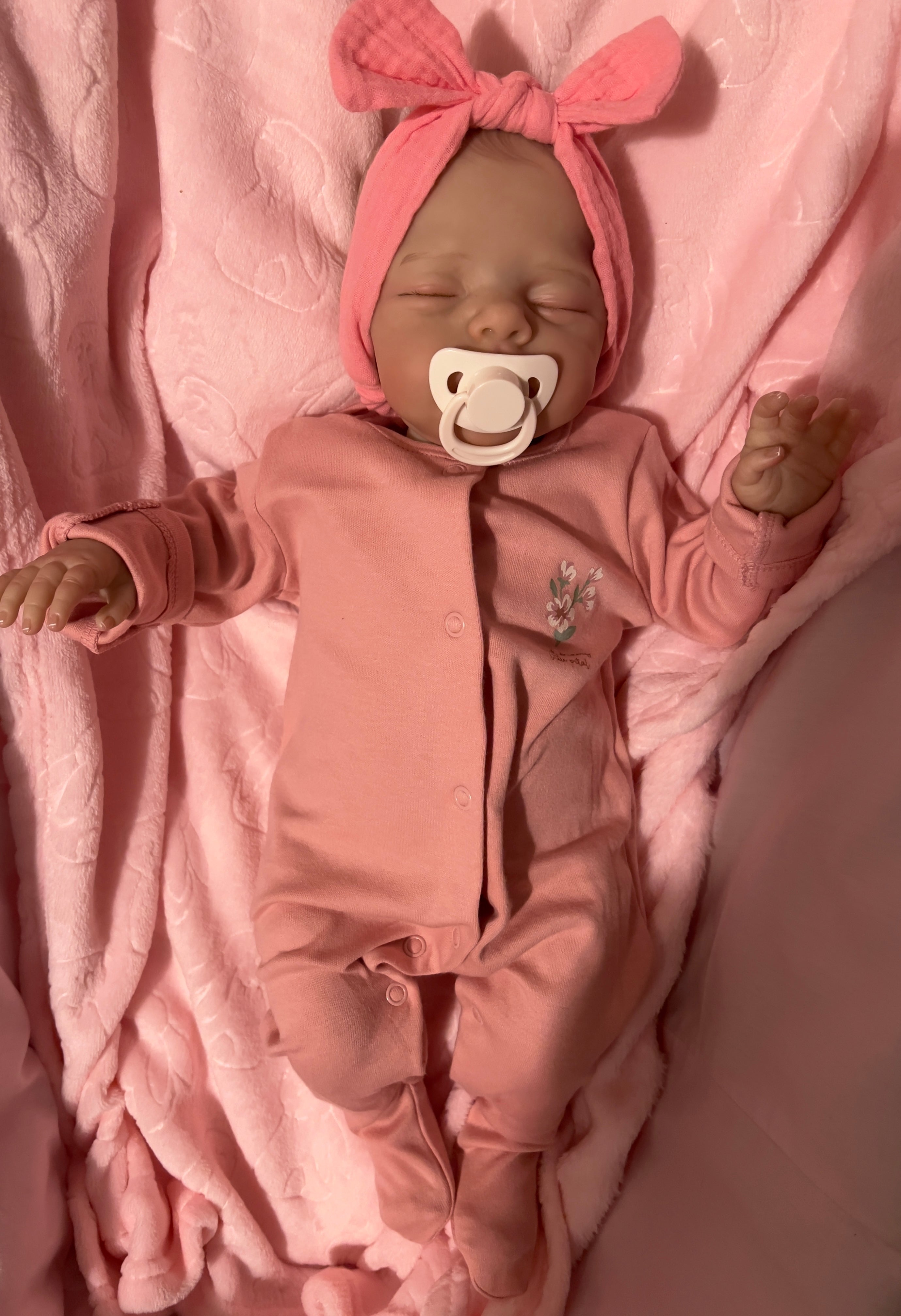 Weighted Reborn Doll – Realistic Feel & Comforting Design