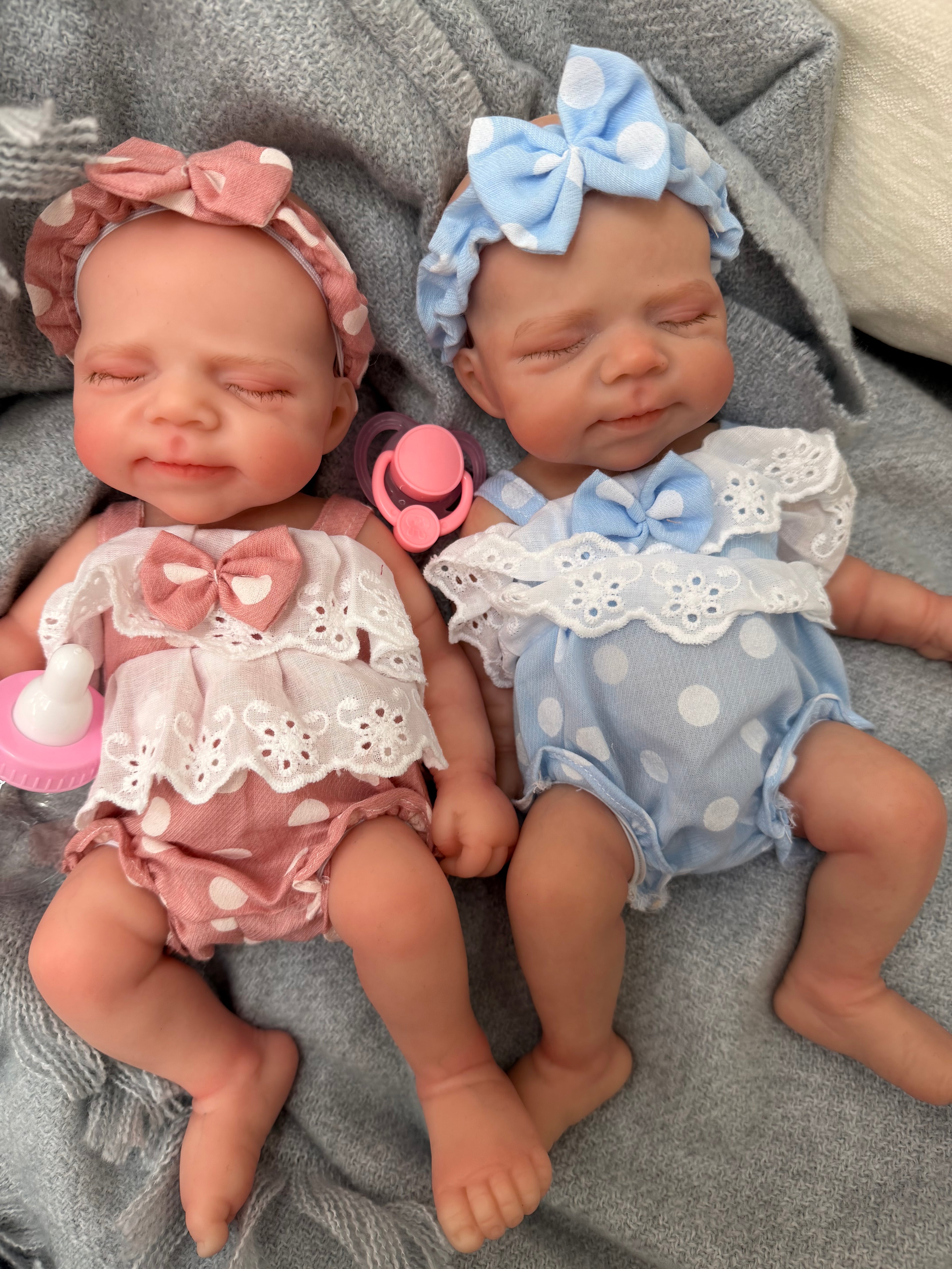 MIA & MIA- Realistic 100% Silicone Reborn Baby Dolls Twins 33cm, Squishy & Floppy