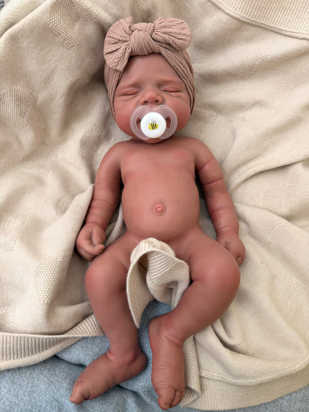 MIA - (Dark Skin) Realistic 100% Silicone Reborn Baby Doll 47cm, Squishy & Floppy