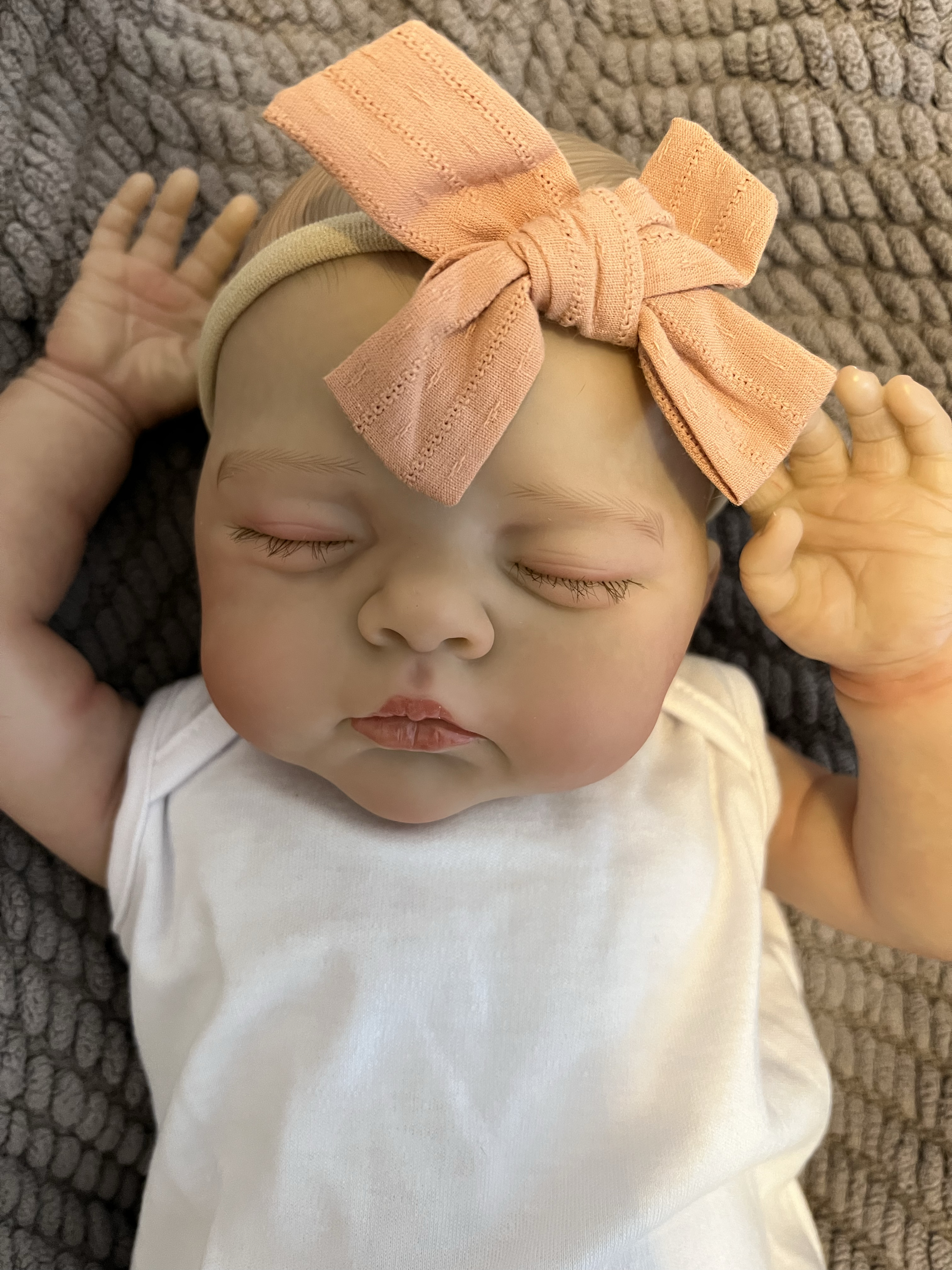 Realistic Reborn Baby Doll – 47cm Soft Cloth Body with Vinyl Limbs & Accessories