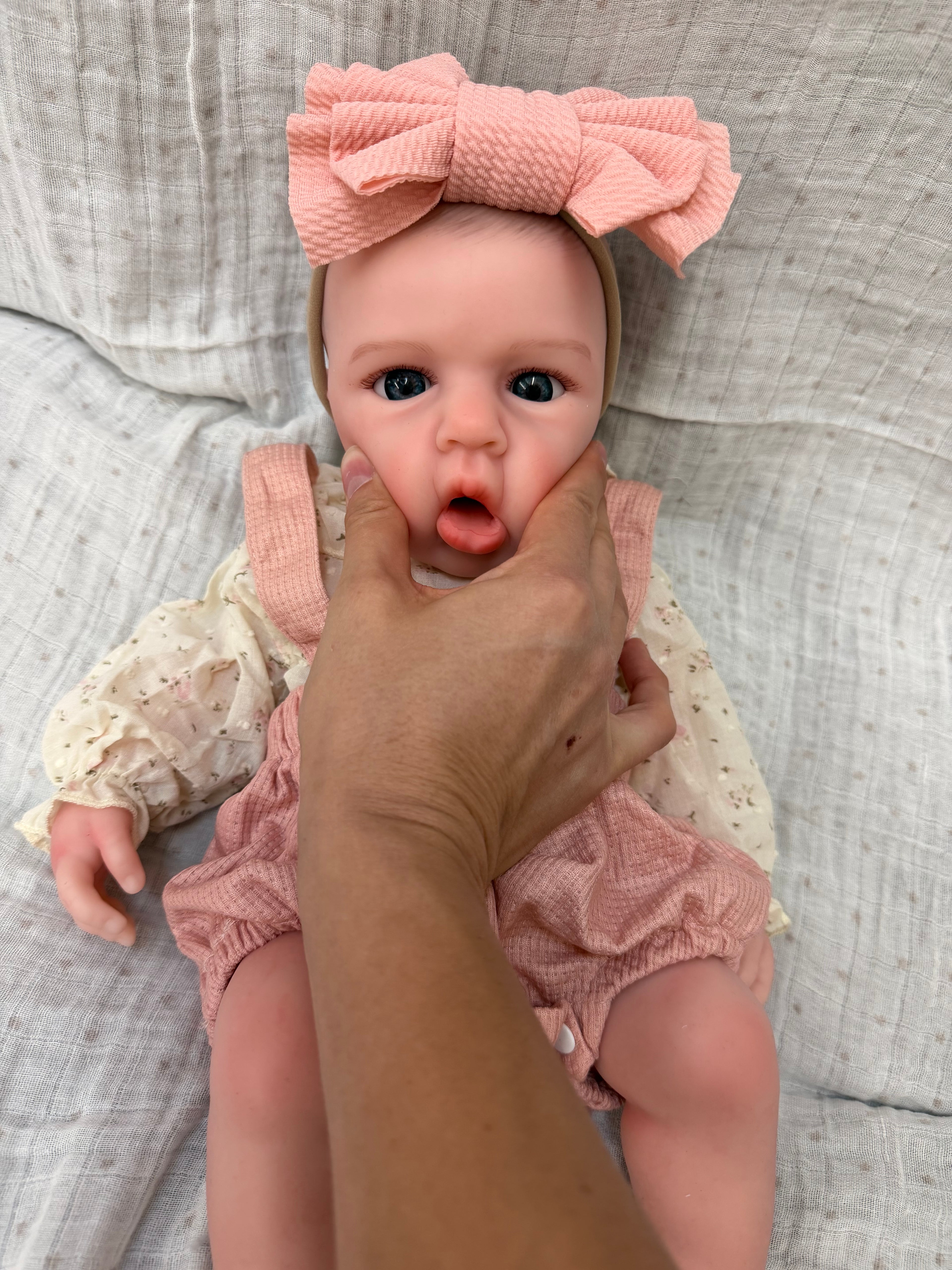 47cm Open-Eyed Full Body Silicone Reborn Baby Girl – ISABELLA | Dollsy