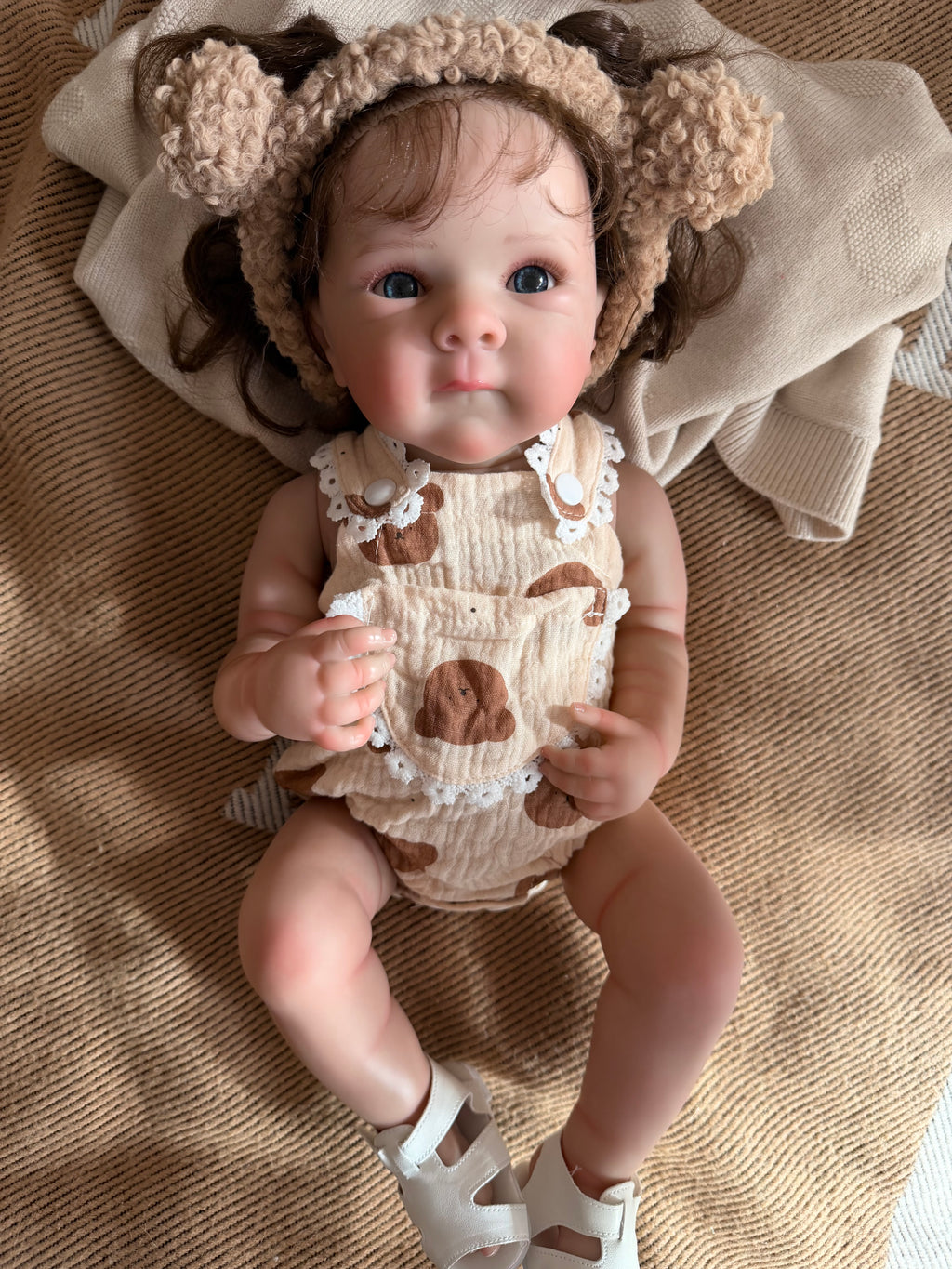 Realistic Full Vinyl Reborn Style Baby Girl – 47cm with Accessories