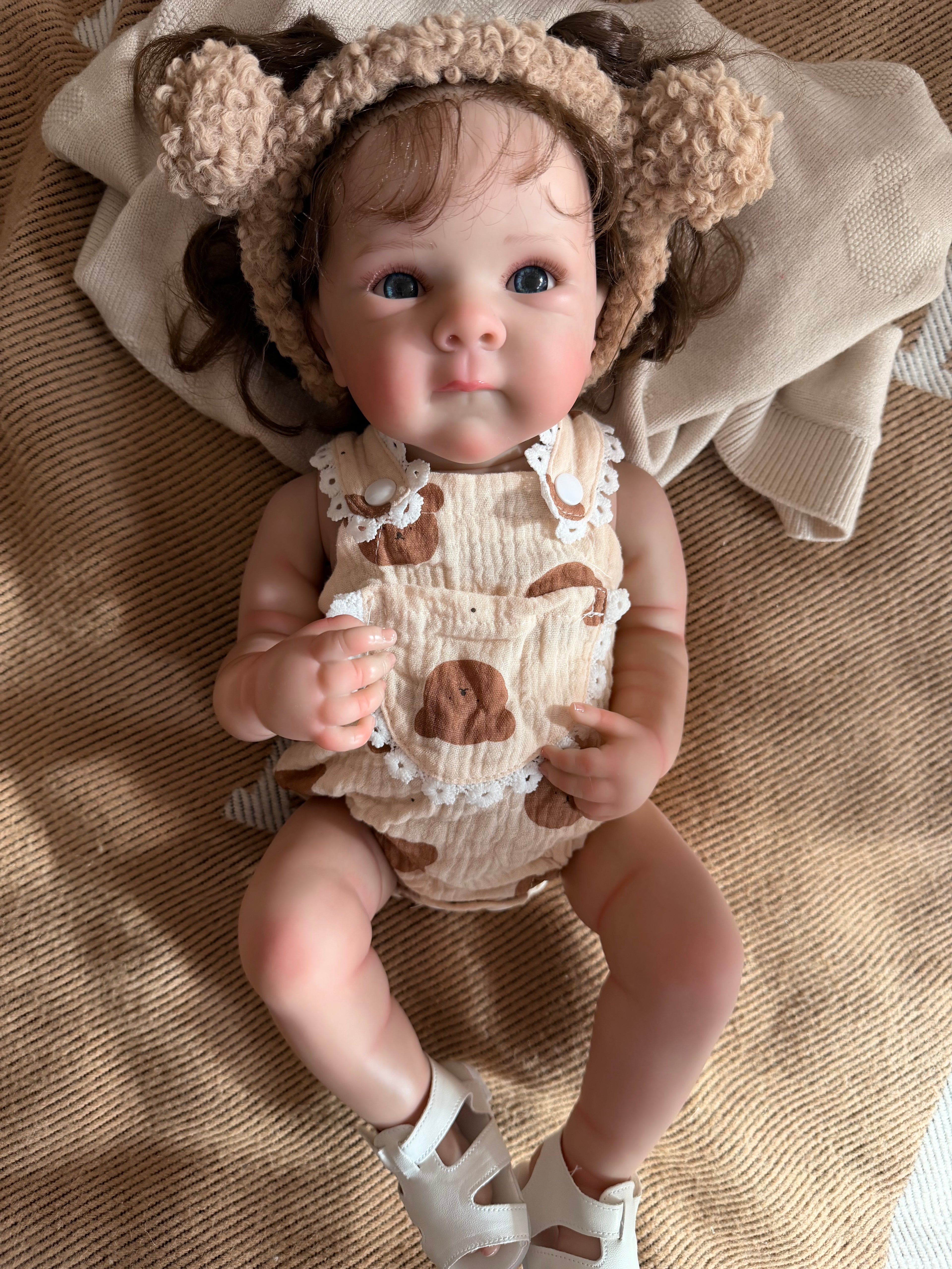 Realistic Full Vinyl Reborn Style Baby Girl – 47cm with Accessories