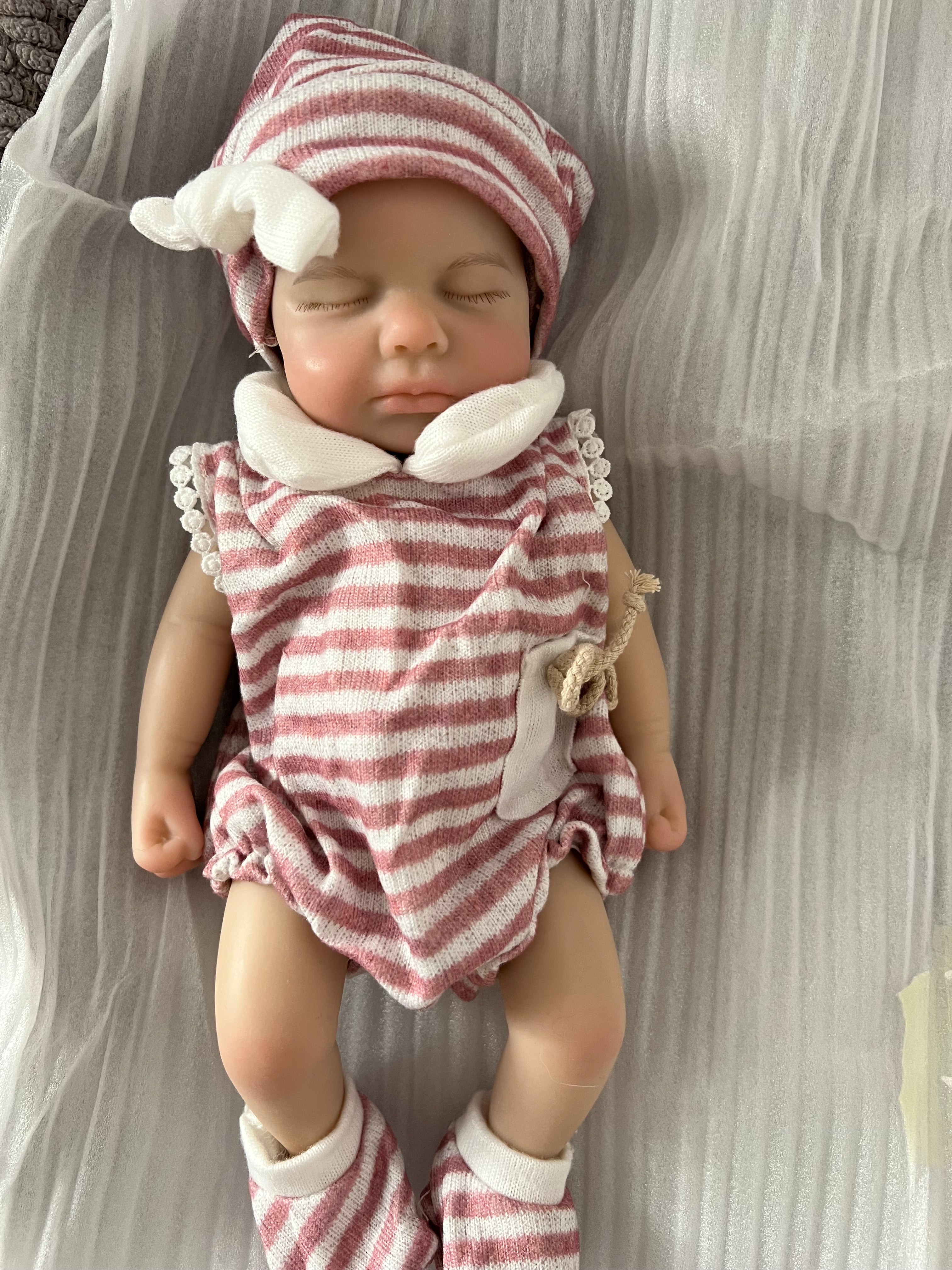 Realistic Silicone Baby Girl Doll – 33cm, Squishy & Floppy